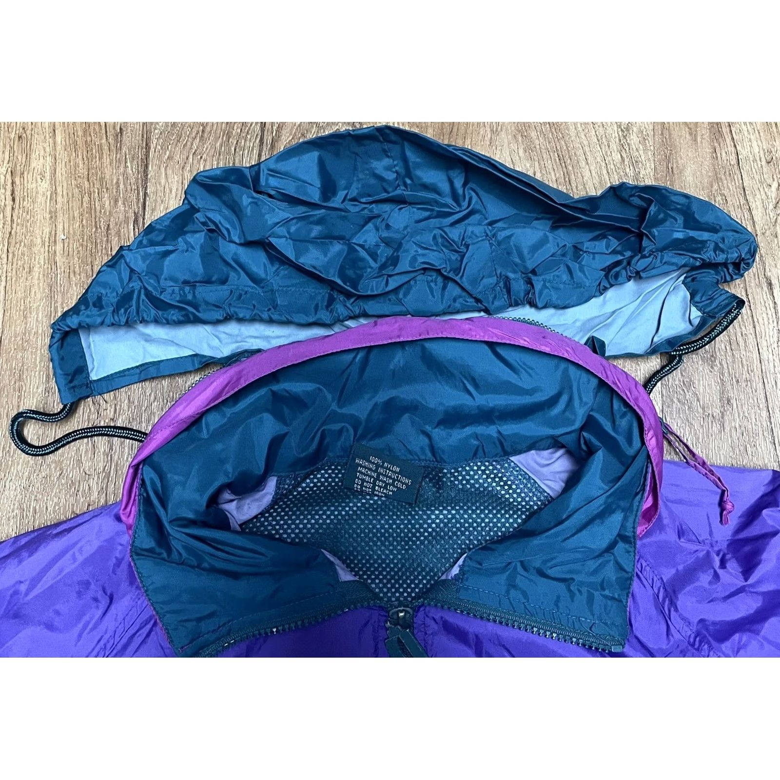 Dunbrooke VINTAGE Dunbrooke Windbreaker Jacket Womens 90s Purple Green Nylon Zip Full Zip Lightweight Mid-Length Long Sleeve Regular Size S/M Size S / US 4 / IT 40 - 6 Thumbnail