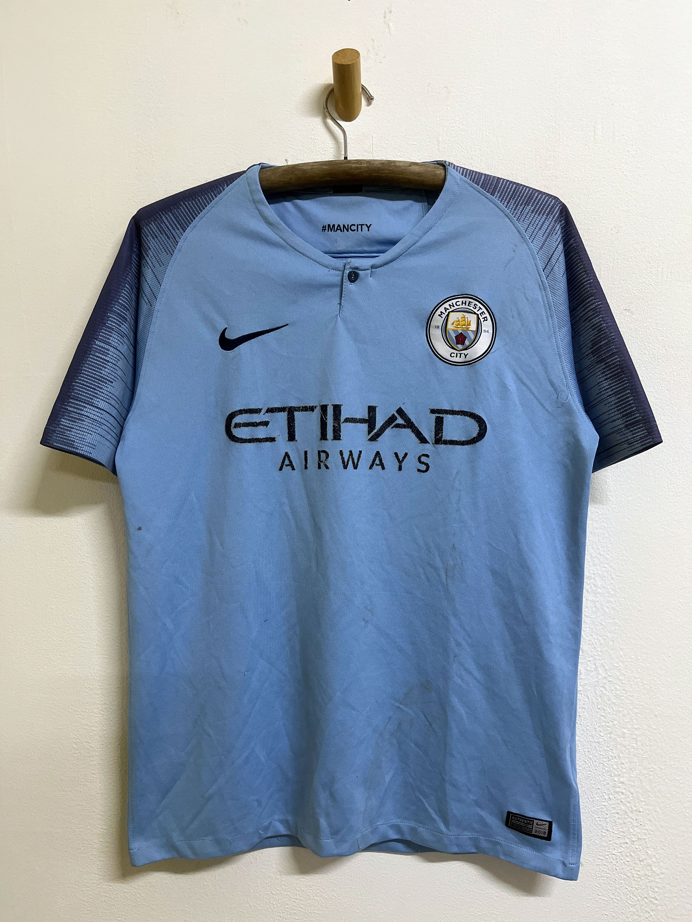 Sports Specialties Nike Manchester City G. Jesus 2018 Kit Jersey Football Size US M / EU 48-50 / 2 - 1 Thumbnail