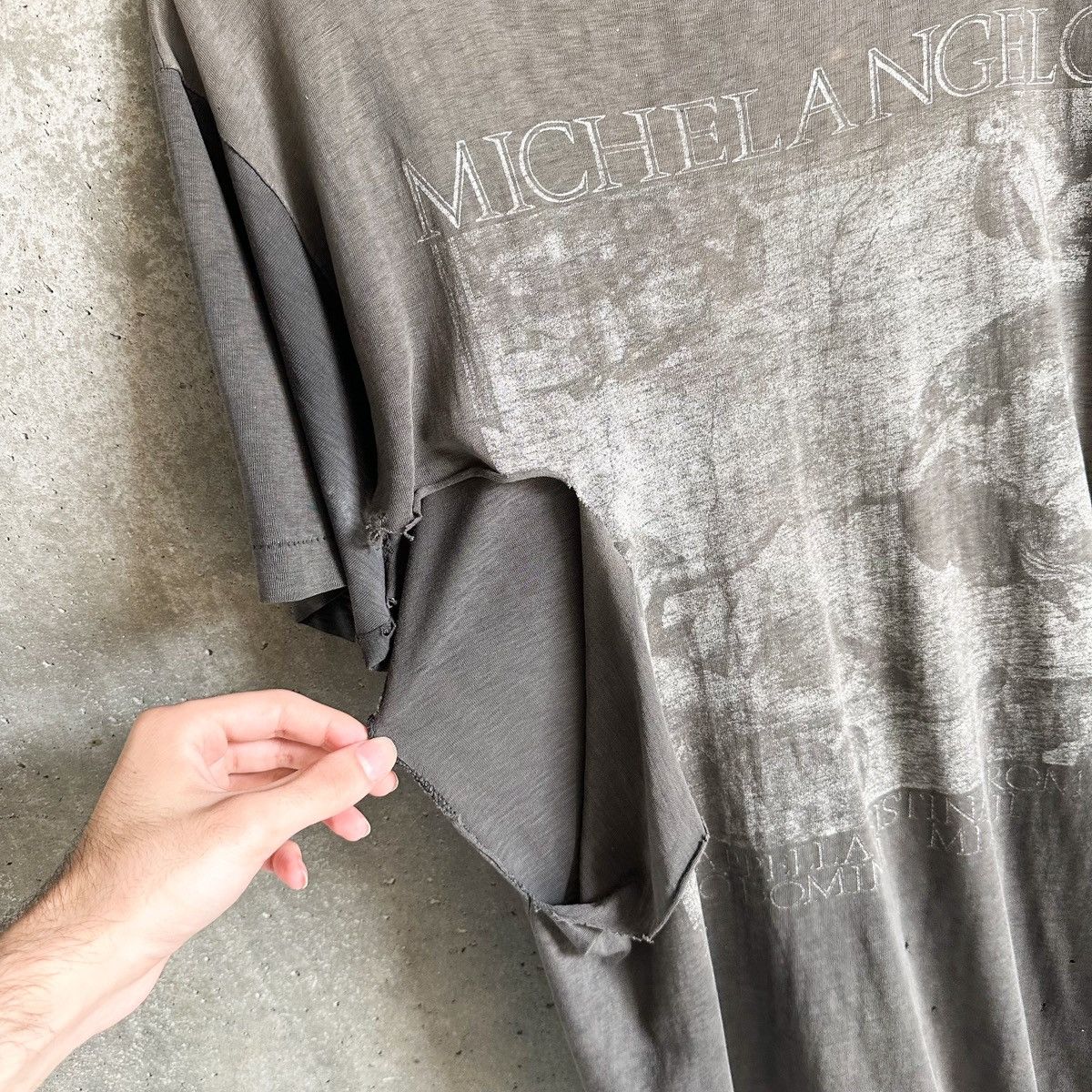 Vintage 80s THRASHED Michelangelo Art Promo T-Shirt Size US L / EU 52-54 / 3 - 7 Thumbnail