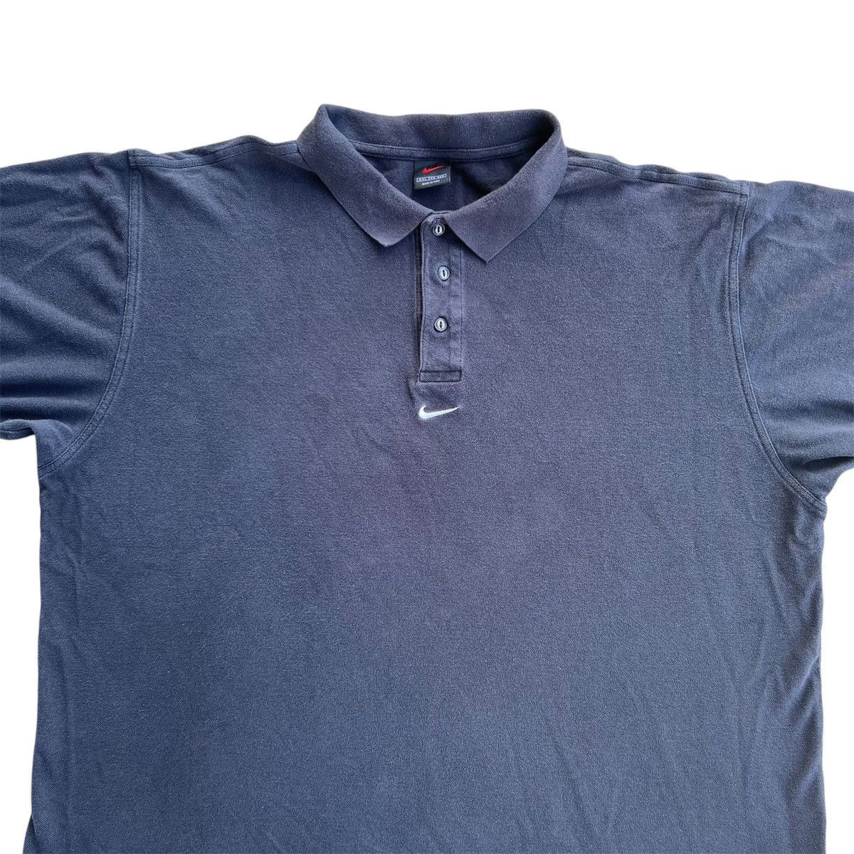Nike Vintage Faded Black Nike Center Swoosh Polo Shirt Size XXL Size US XXL / EU 58 / 5 - 3 Thumbnail