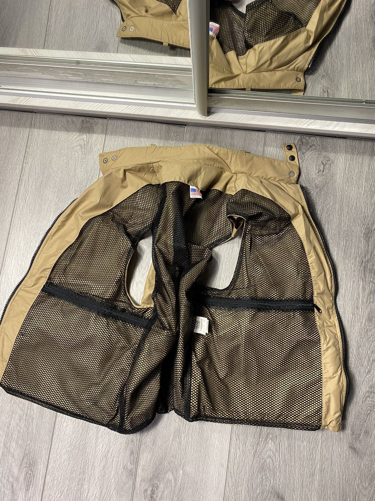 Tamrac Nylon Mesh Utility Multi Pocket Vest Made in USA