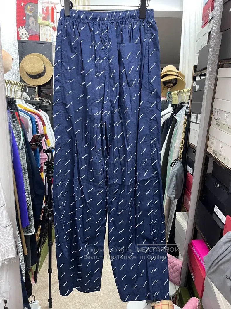 Balenciaga Balenciaga Letter Logo Elastic Waist Wide Leg Pants Size US 28 / EU 44 - 2 Thumbnail