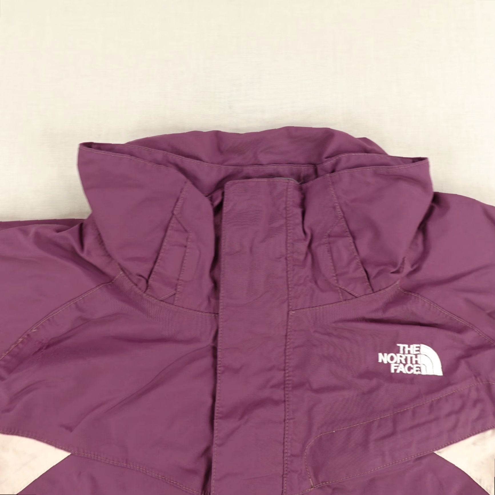 The North Face VINTAGE The North Face Jacket Womens XL Purple Waterproof HyVent Coat Full Zip Outdoor Windbreaker Womens Size XL / US 12-14 / IT 48-50 - 2 Thumbnail