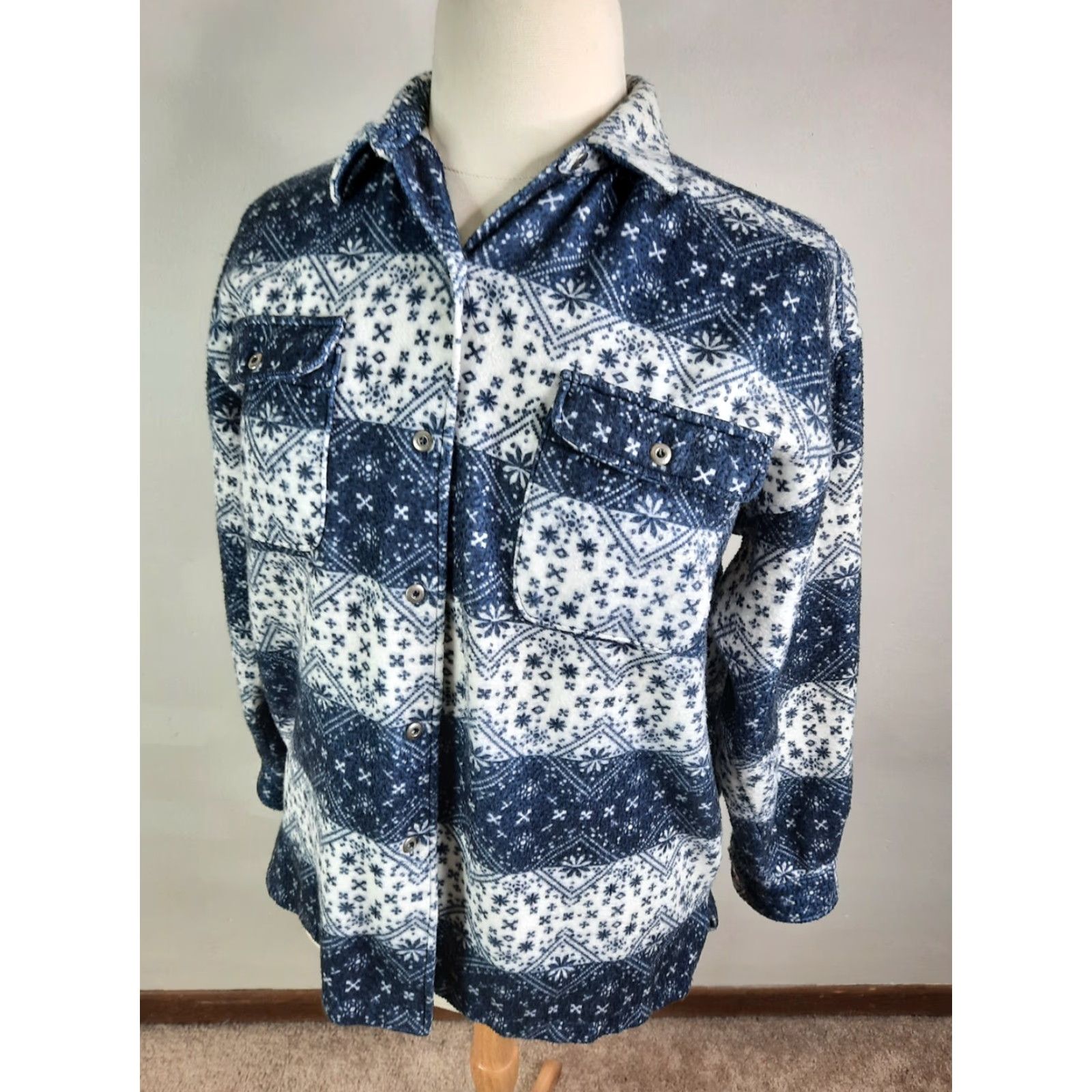 Vintage Vintage Lauren Brooke Fleece Shirt Jacket Womens Large Blue Snowflake Coat M/L Winter 90s Size L / US 10 / IT 46 - 3 Thumbnail