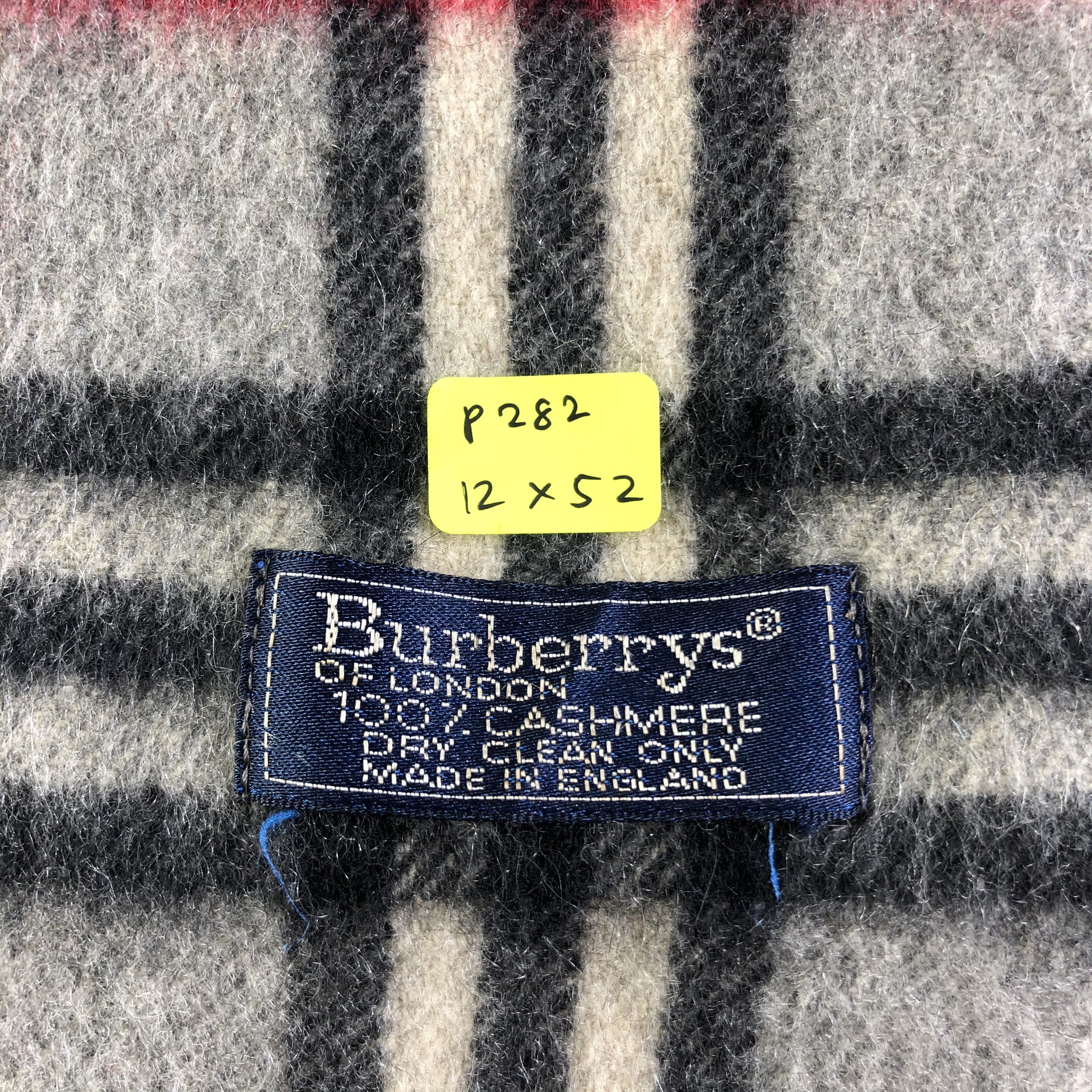 Burberry Burberrys Scarf / Muffler / Neckwear Size ONE SIZE - 6 Thumbnail