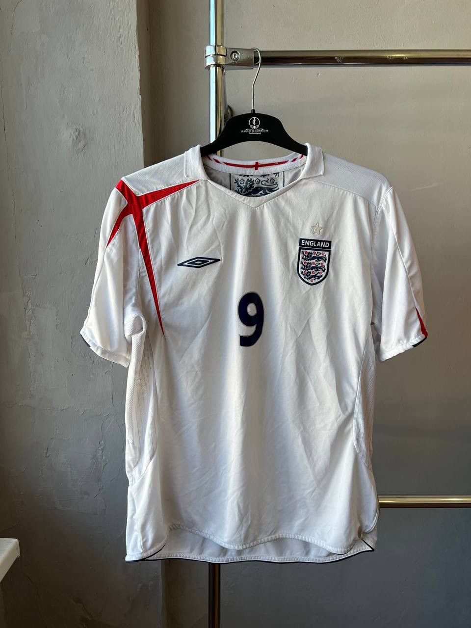Umbro 2005/07 ENGLAND TEAM #10 ROONEY HOME SOCCER FOOTBALL JERSEY Size US XL / EU 56 / 4 - 6 Thumbnail