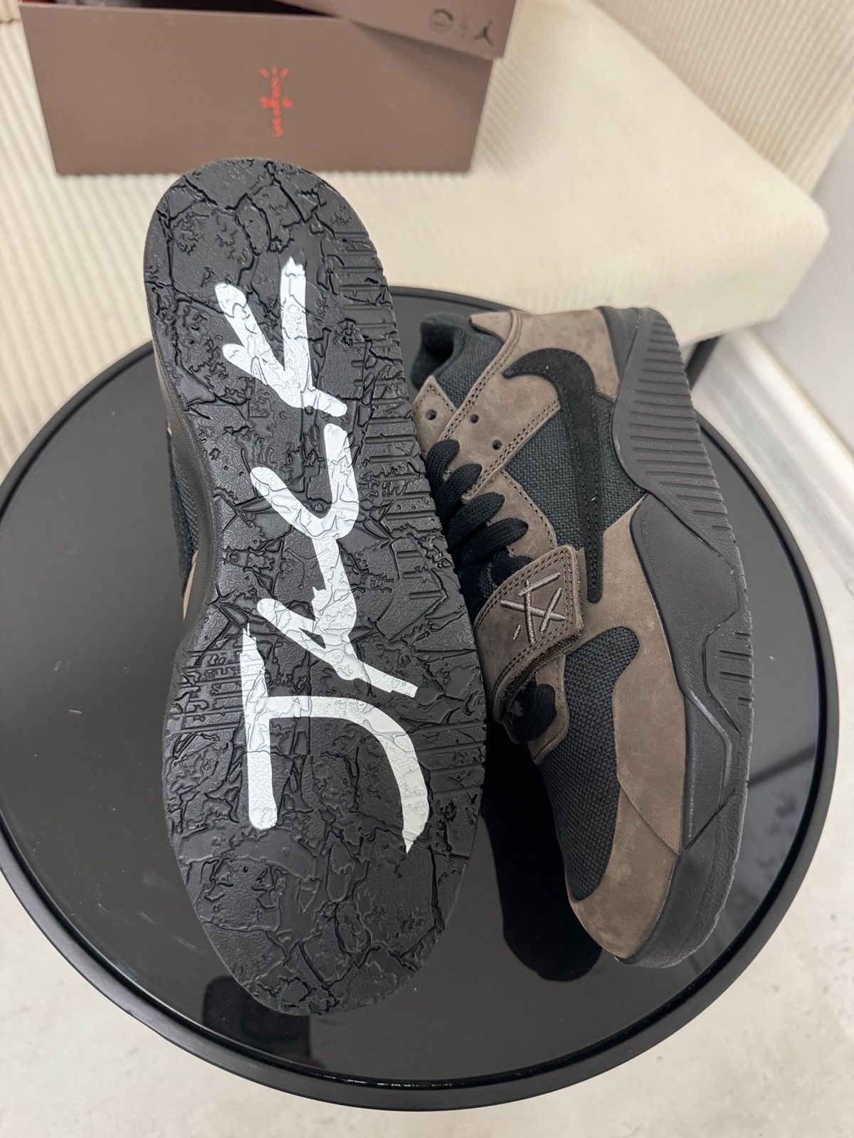 Nike × Travis Scott Nike x Travis Scott jumpman jack dark mocha Size US 9.5 / EU 42-43 - 16 Thumbnail