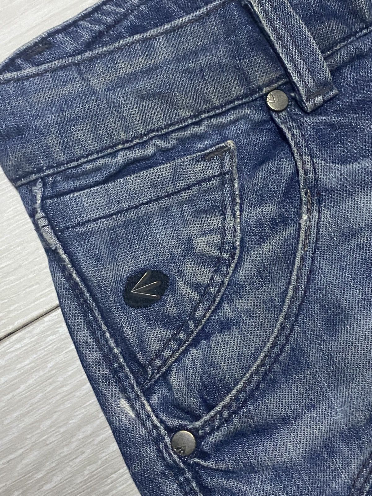Energie Vintage Style Clash Energy Faded Wash Distressed Jeans Size US 31 - 9 Thumbnail