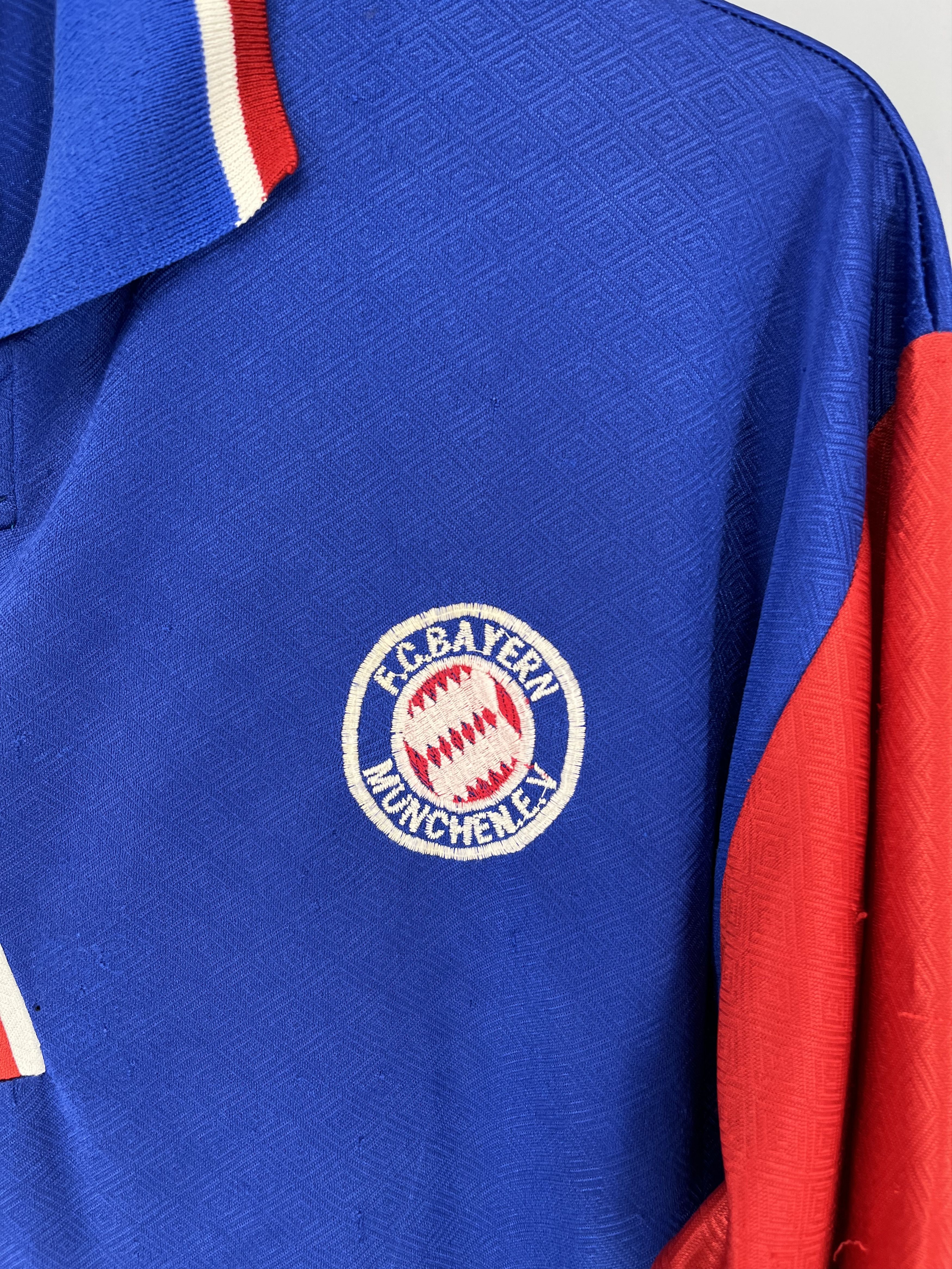 Vintage 70s Umbro Bayern Munchen Home Jersey Tee Shirt Rare Size US L / EU 52-54 / 3 - 6 Thumbnail