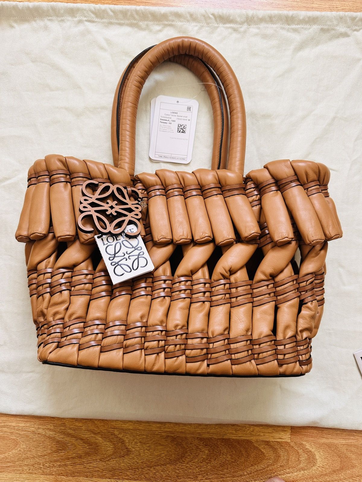 Loewe Small Tubular Basket in nappa lambskin Size ONE SIZE - 2 Thumbnail