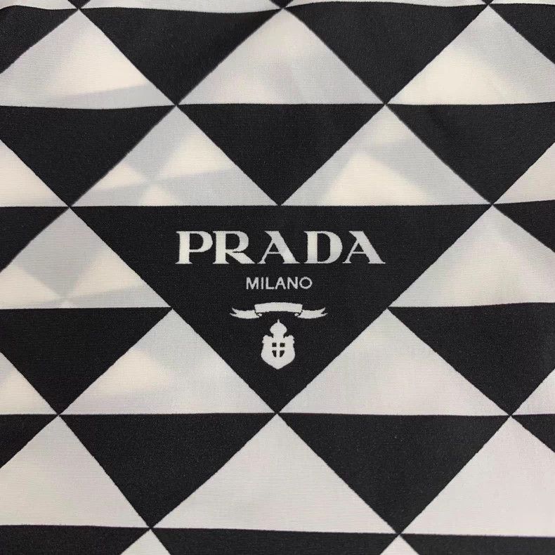 Prada Prada 23 black and white colour block triangle printed hoo Size XS / US 0-2 / IT 36-38 - 5 Thumbnail