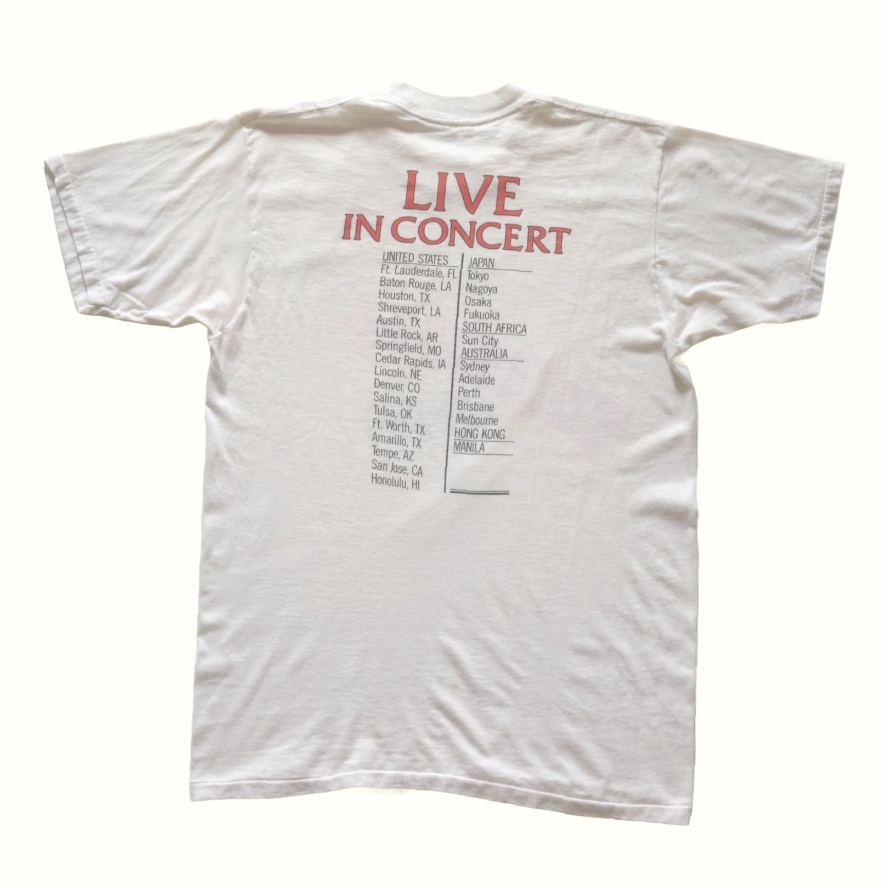 Vintage VINTAGE BARRY MANILOW 80s INTERNATIONAL TOUR MUSIC USA MADE GRAPHIC T SHIRT Men SZ L Size US L / EU 52-54 / 3 - 3 Thumbnail