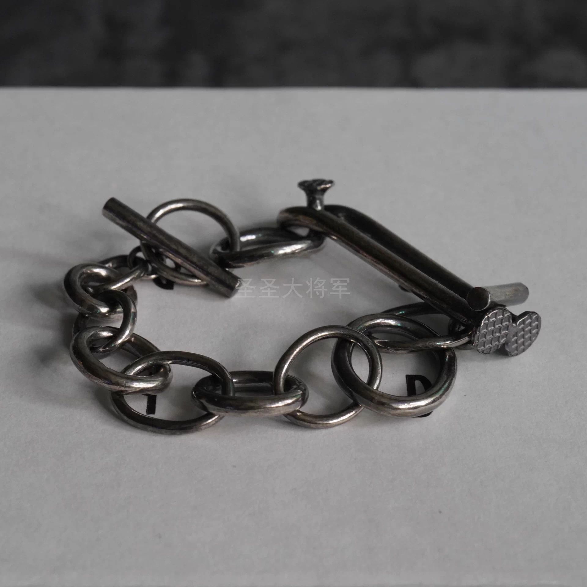 Guidi Guidi Distressed Double Nail Silver M-18 Bracelet Size ONE SIZE - 1 Thumbnail