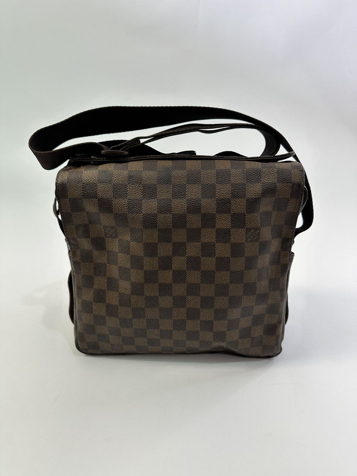 Louis Vuitton Damier Ebene Canvas Naviglio Messenger Bag