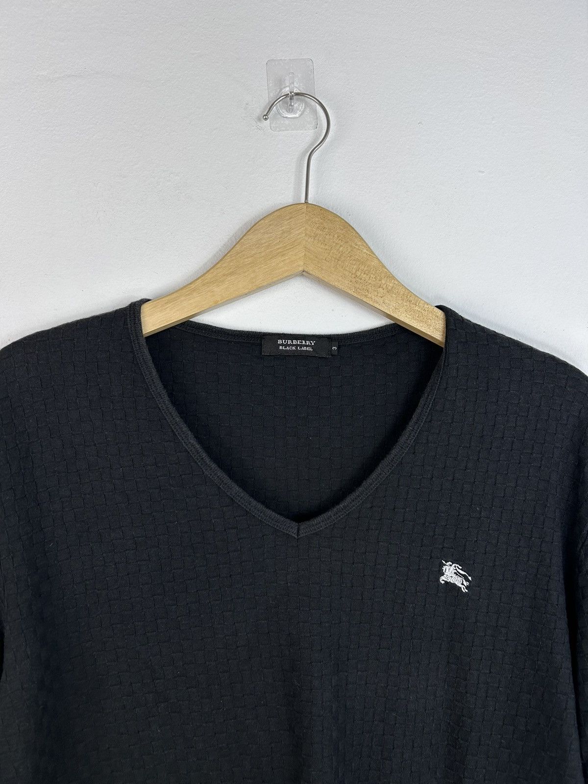 Burberry Burberry Long Sleeve V neck Tee Size US L / EU 52-54 / 3 - 2 Thumbnail