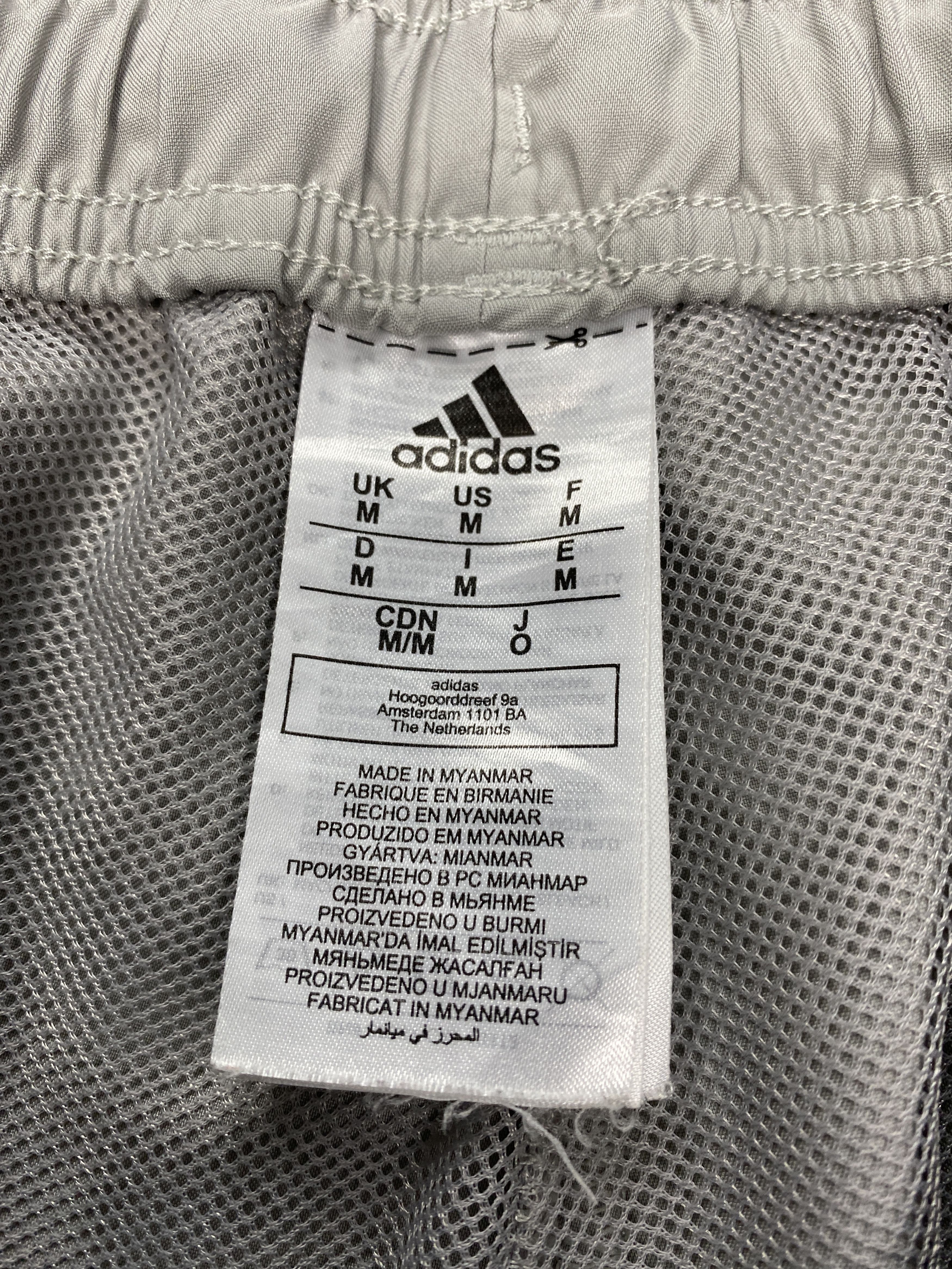 Adidas Adidas Mens Shorts y2k Size US 32 / EU 48 - 5 Thumbnail