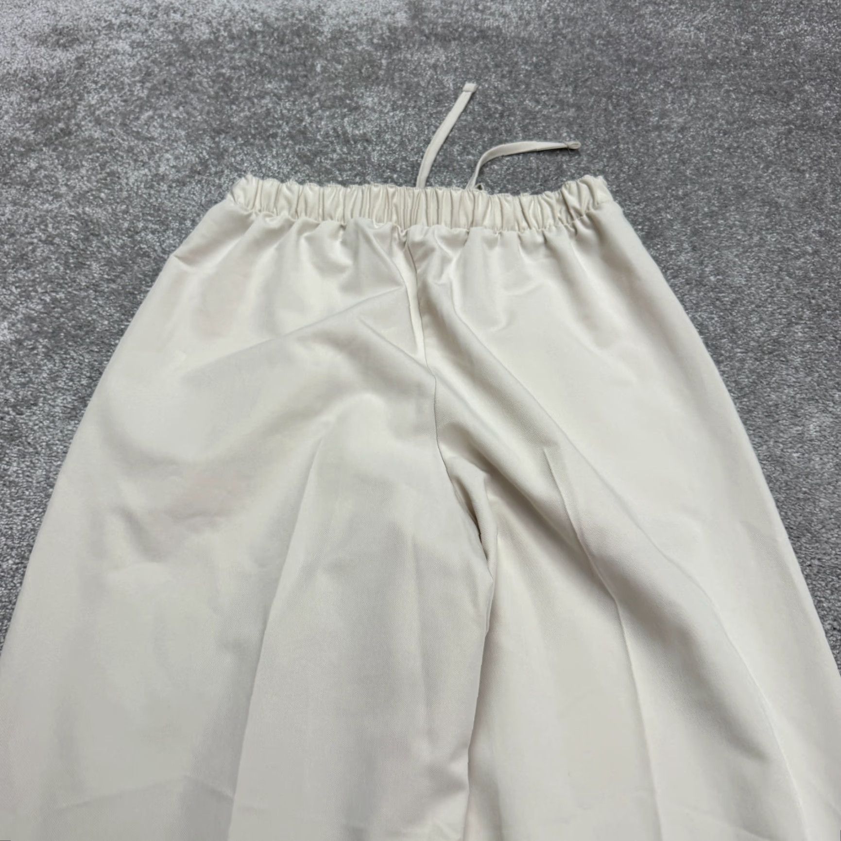 Asos ASOS Wide Leg Pants Womens 4 Tall Beige Elastic Waist Pleated Dress Pants Size 26" / US 2 / IT 38 - 4 Thumbnail