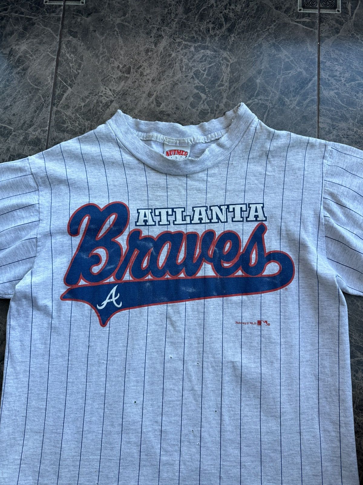 Nutmeg Vintage 90s Nutmeg Mills Atlanta Braves MLB T-Shirt USA Size US S / EU 44-46 / 1 - 5 Thumbnail