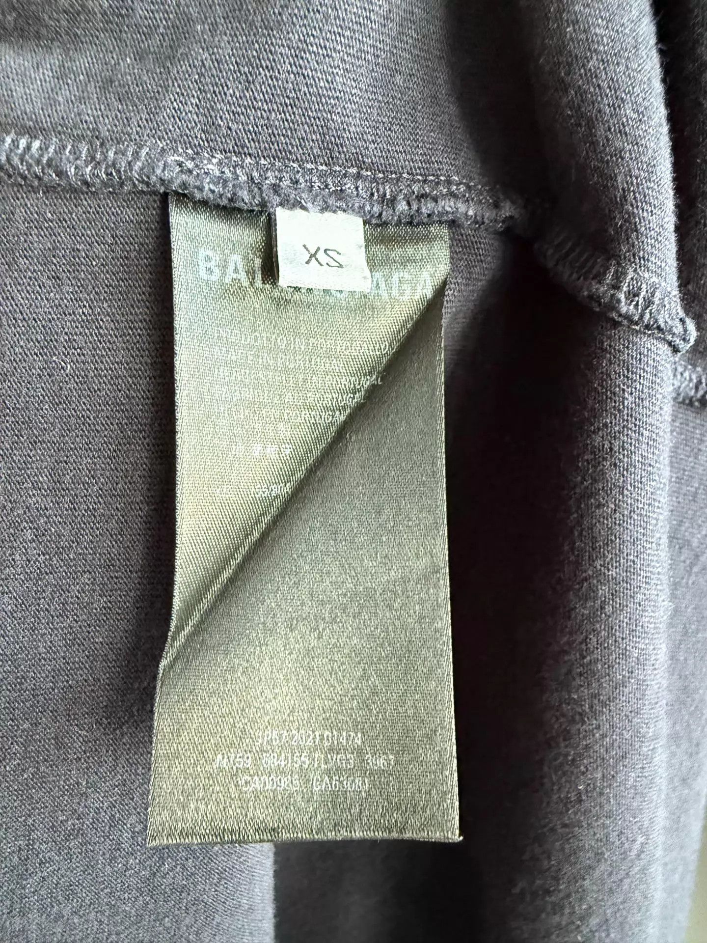 Balenciaga Balenciaga No Comment Crack Print Distressed Ripped S/S T XS Size XS / US 0-2 / IT 36-38 - 4 Thumbnail
