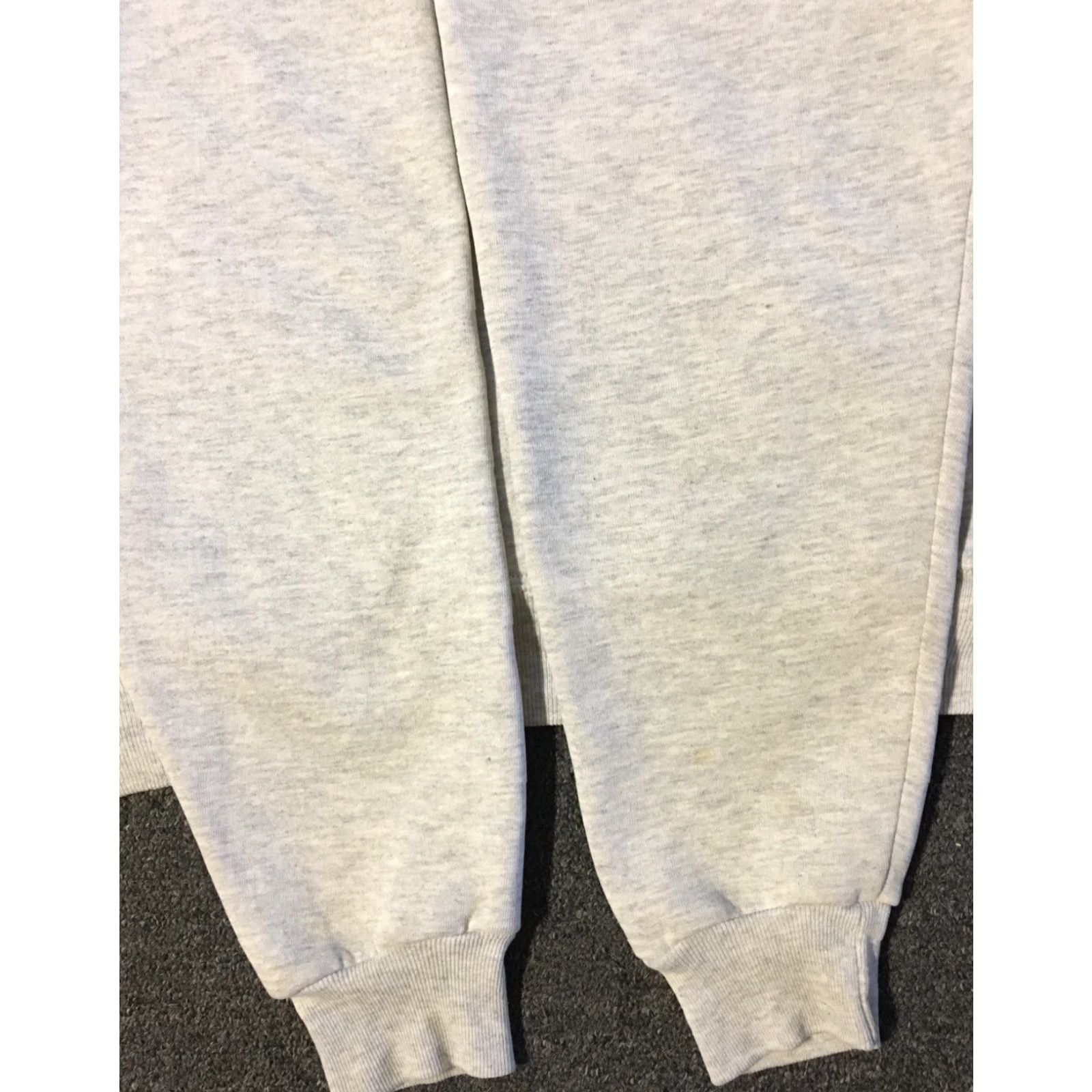 Russell Athletic VINTAGE Russell Athletic Sweatshirt M Gray College NAU 90s Thrashed Football Punk Retro University USA Knitted Pullover Mens Size US M / EU 48-50 / 2 - 5 Thumbnail
