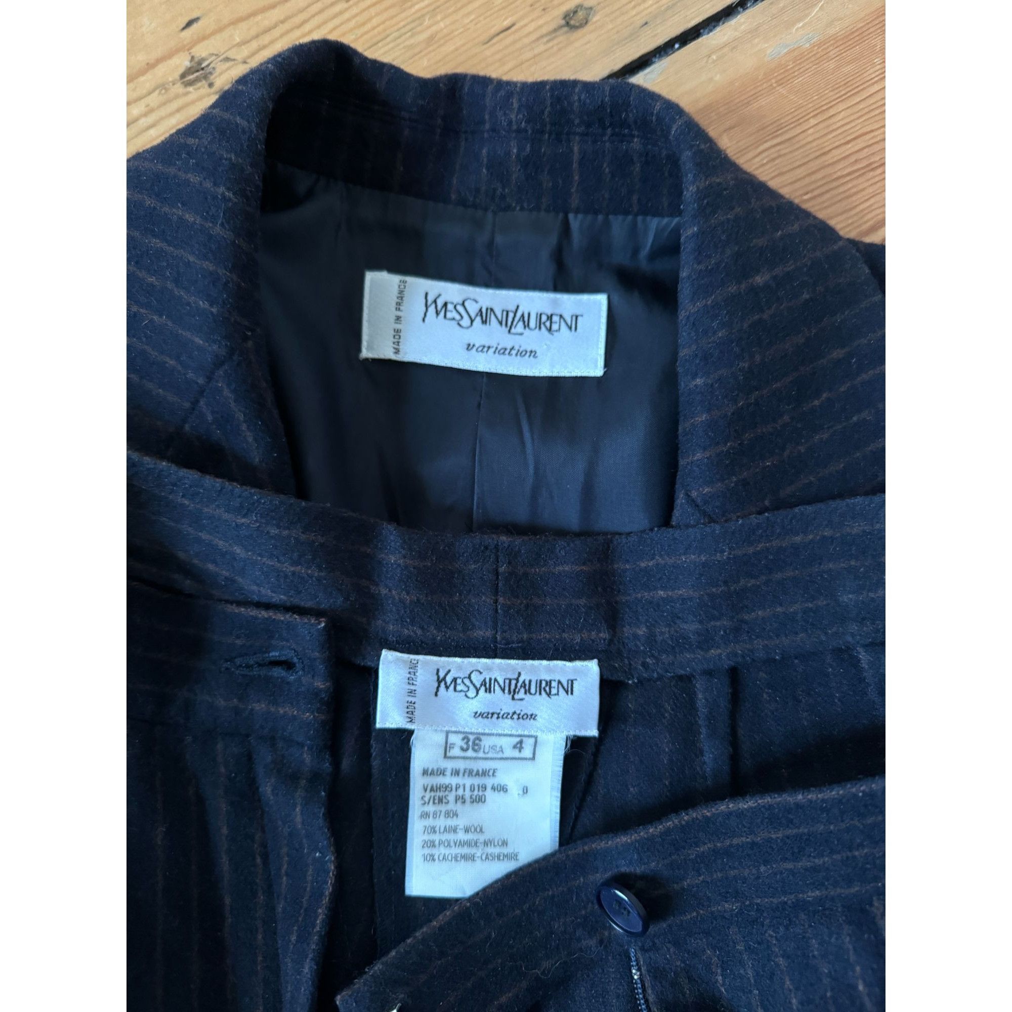 Yves Saint Laurent FW 1999 Wool Cashmere Navy Pinstripe Pants Suit Size XS / US 0-2 / IT 36-38 - 7 Thumbnail