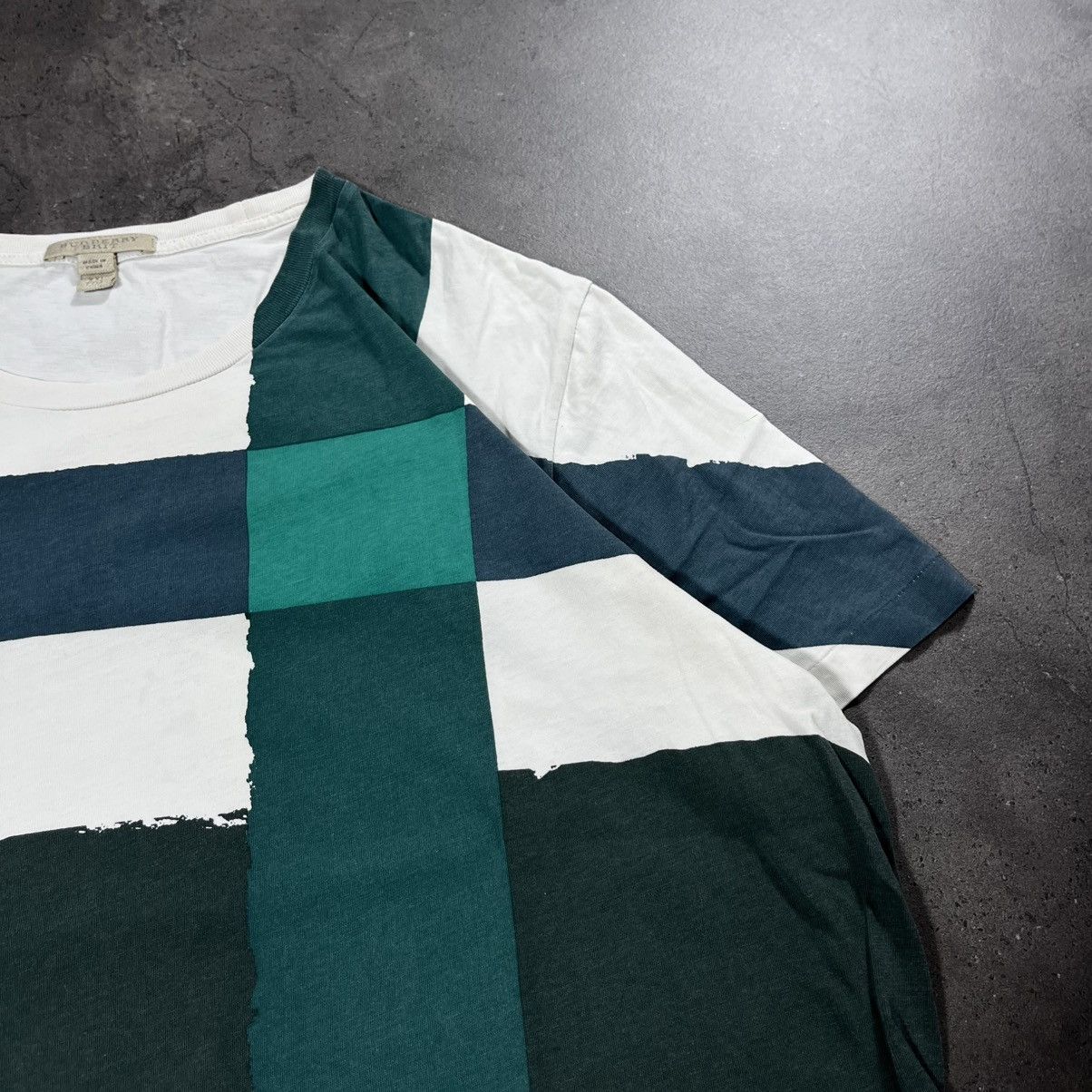 Burberry Burberry 00s Vintage Nova Check Fullprint Tee Tshirt Size US XL / EU 56 / 4 - 5 Thumbnail