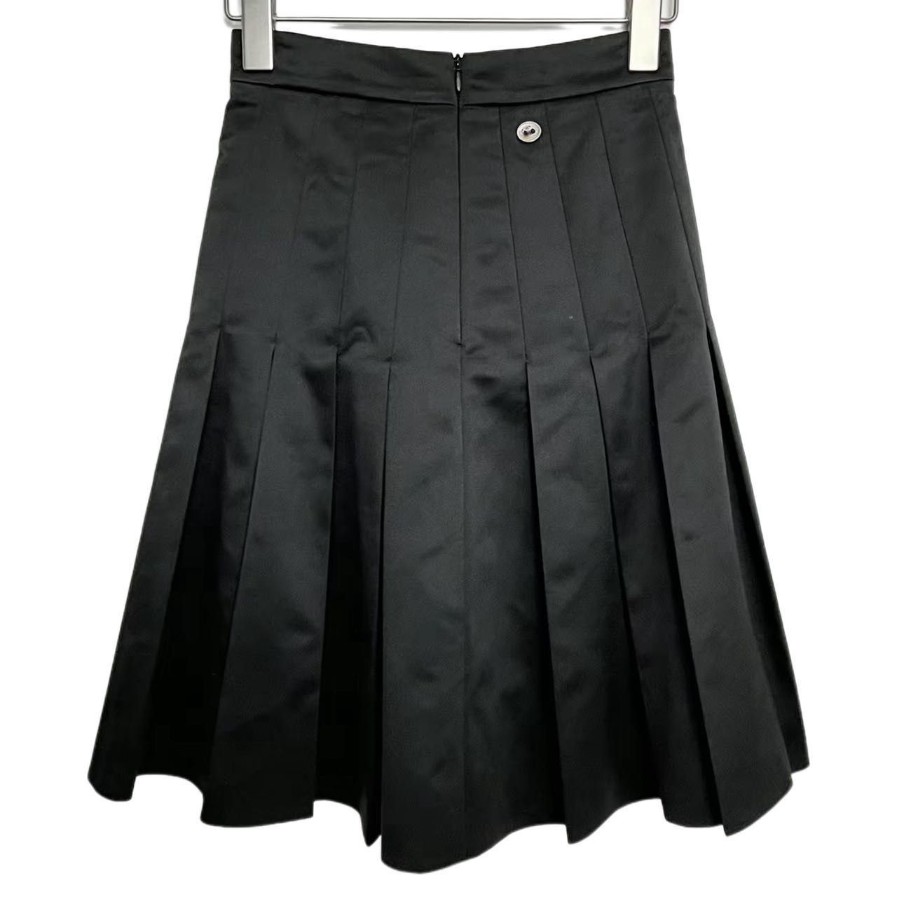 Chanel Chanel Classic Black Pleated Mini Skirt K26WX Size 24" / US 00 / IT 34 - 2 Thumbnail