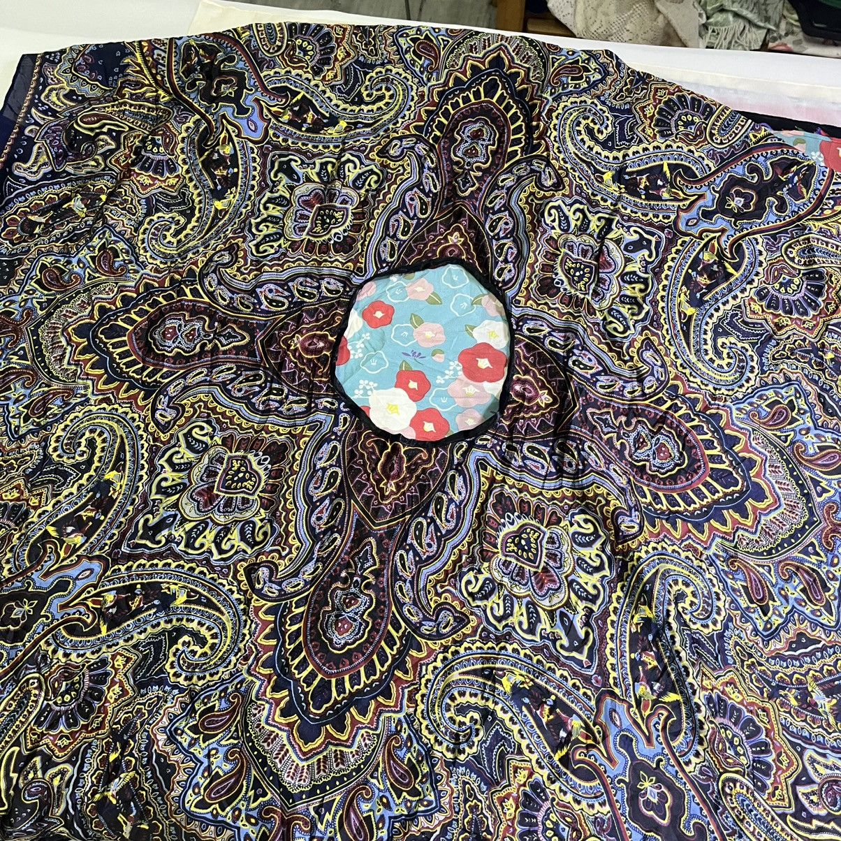 Other SILK PAISLEY PONCHO-STYLE BLOUSE CAPE TOP Size ONE SIZE - 3 Thumbnail
