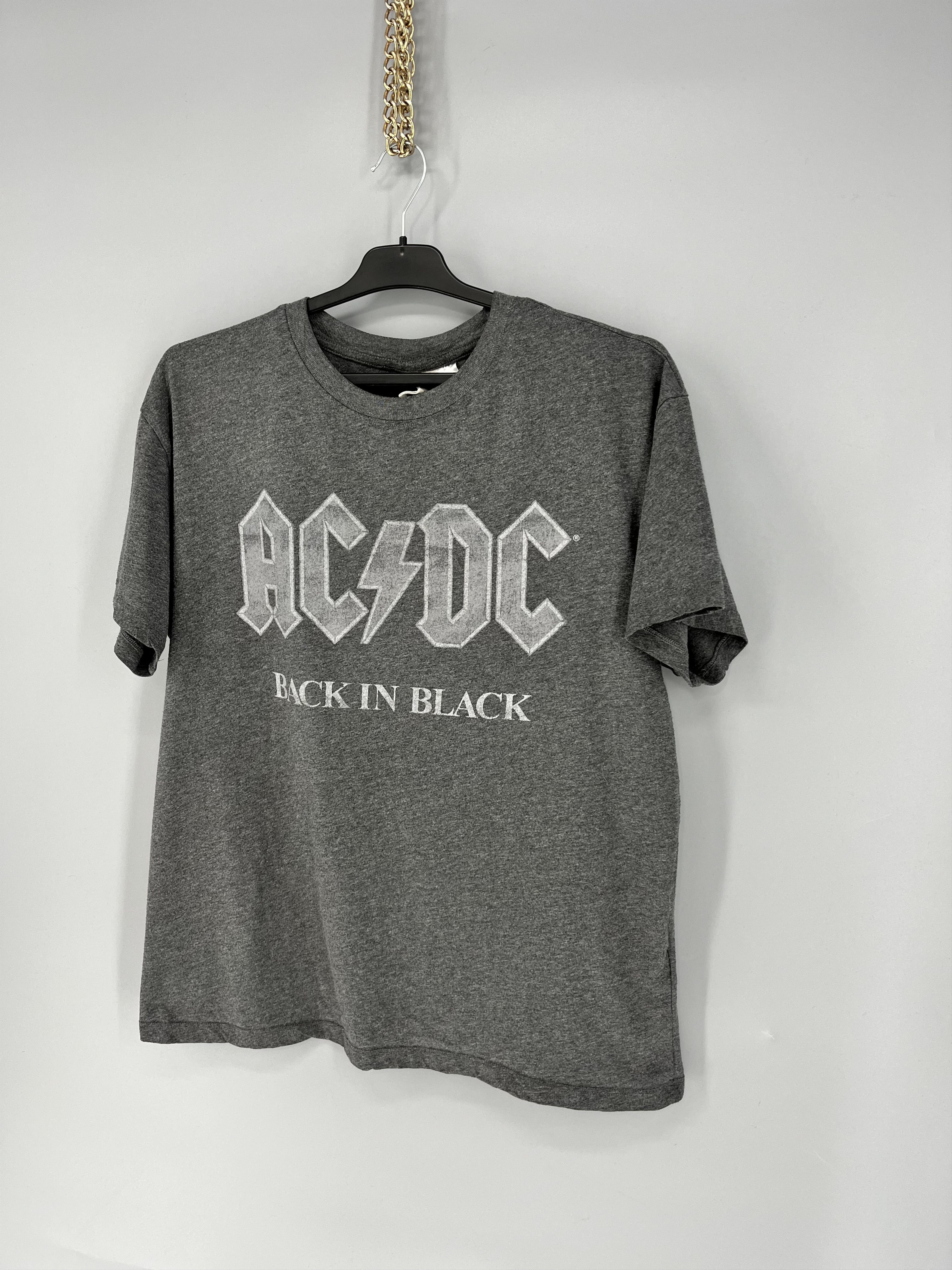 Band Tees Vintage Y2K ACDC "Back in Black" T-Shirt Rock Band Size XL Size US M / EU 48-50 / 2 - 3 Thumbnail