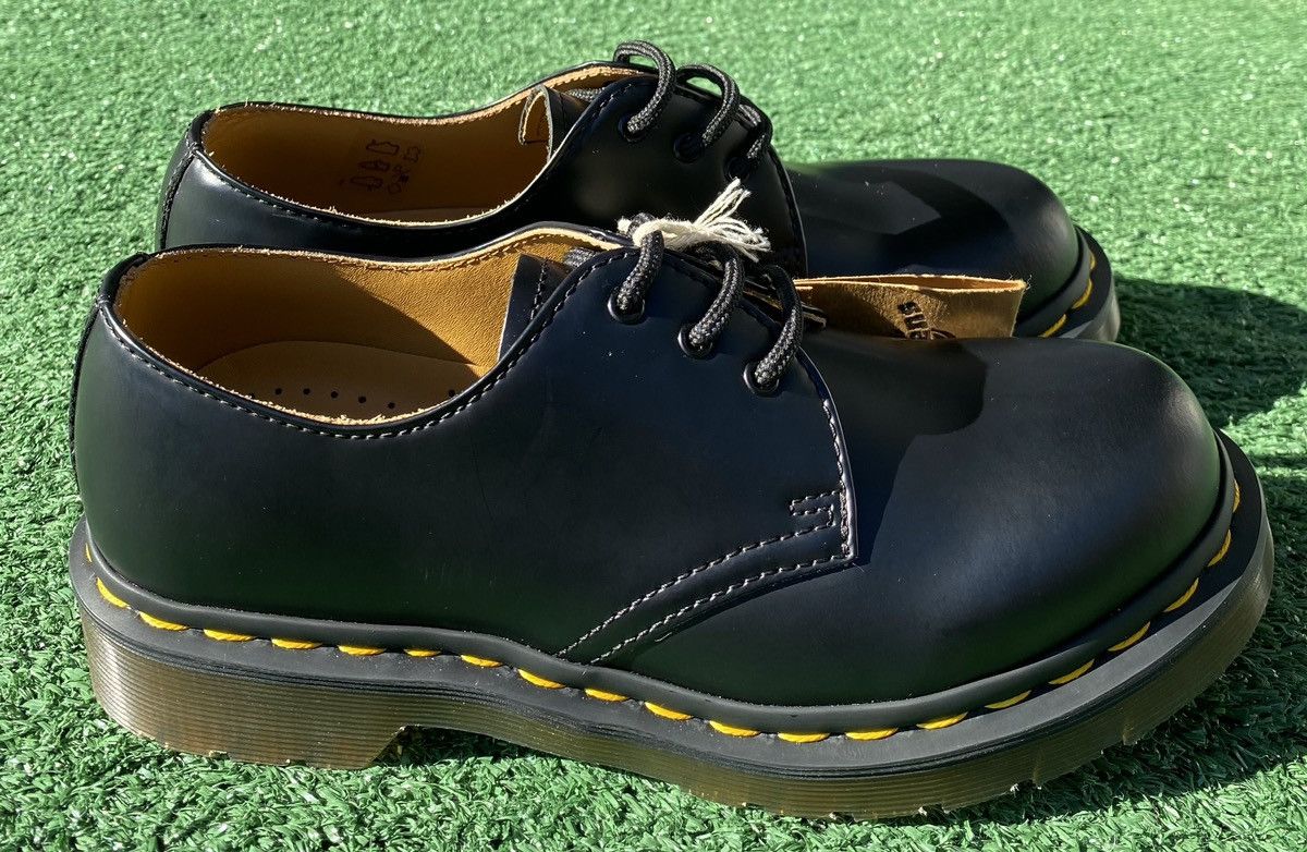 Dr. Martens New Dr. Martens Air Wair Smooth 11837 Leather Oxfords Size US 6 / IT 36 - 2 Thumbnail