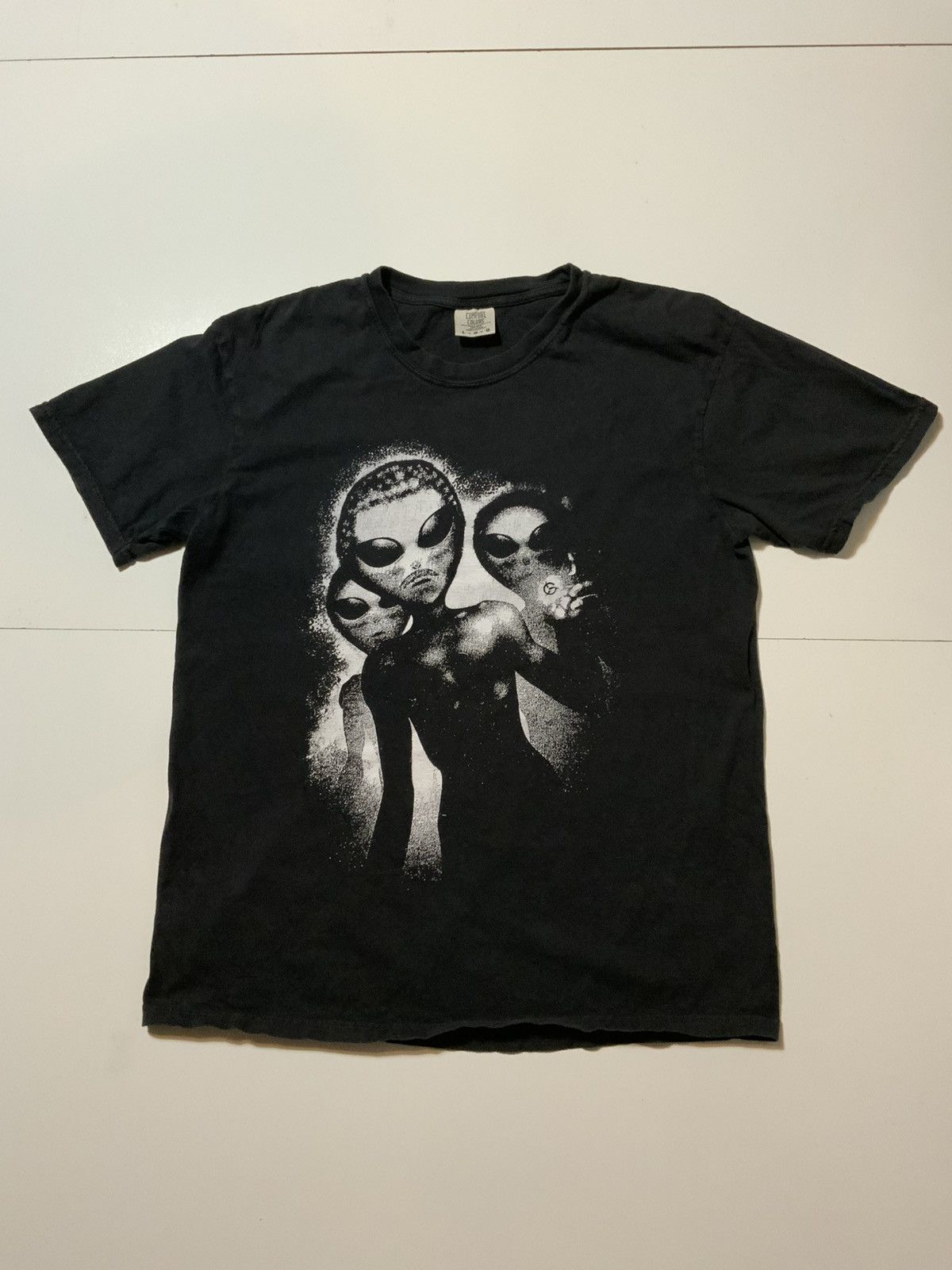 Comfort Colors Godly The Ruler The World Is Big Get Over It Aliens T-Shirt Size US L / EU 52-54 / 3 - 1 Thumbnail