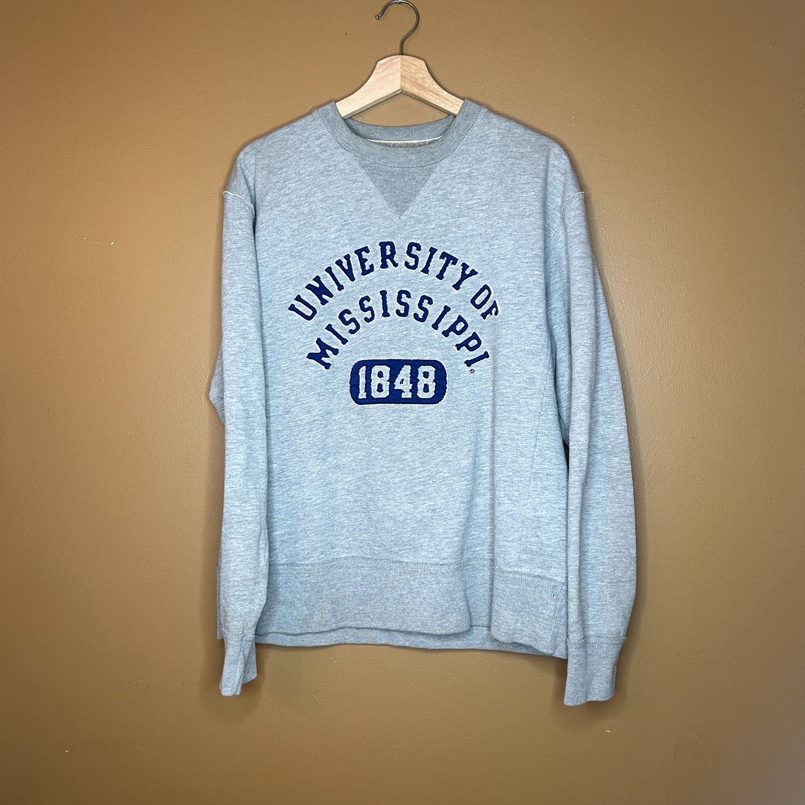 Vintage Y2K American Eagle Ole Miss Sweatshirt Medium Size US M / EU 48-50 / 2 - 1 Thumbnail