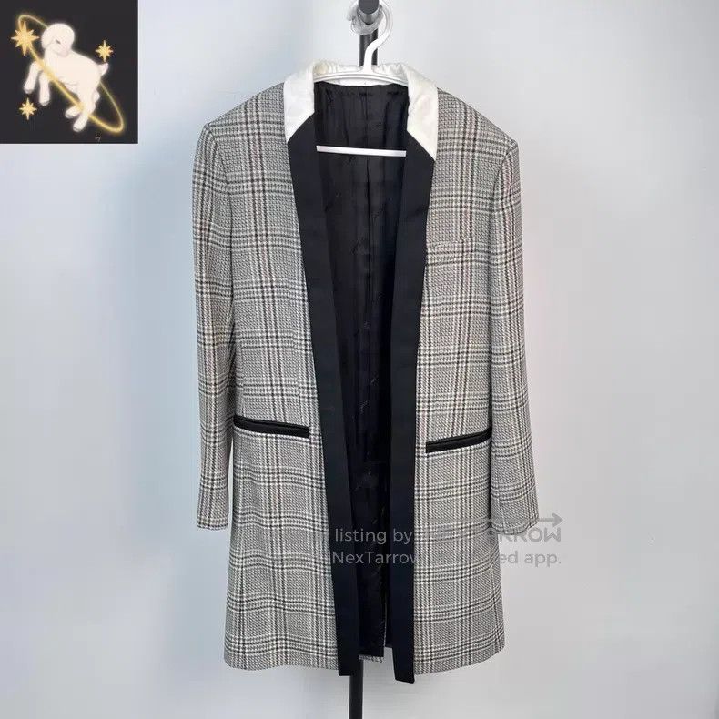 Louis Vuitton Louis Vuitton Welsh grey plaid coat Size XS / US 0-2 / IT 36-38 - 1 Thumbnail