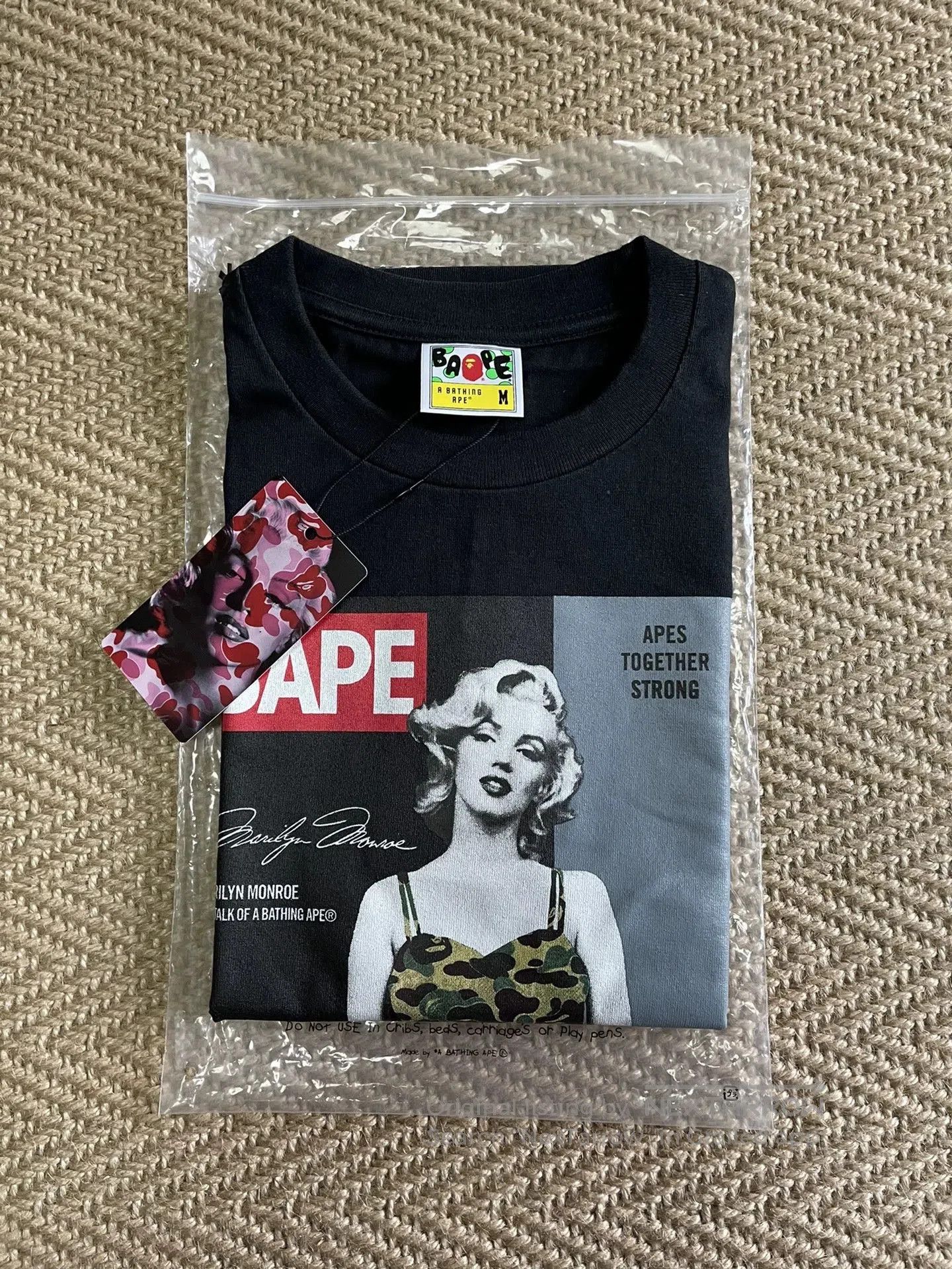 Bape BAPE Marilyn Monroe Poster T. Size US M / EU 48-50 / 2 - 3 Thumbnail