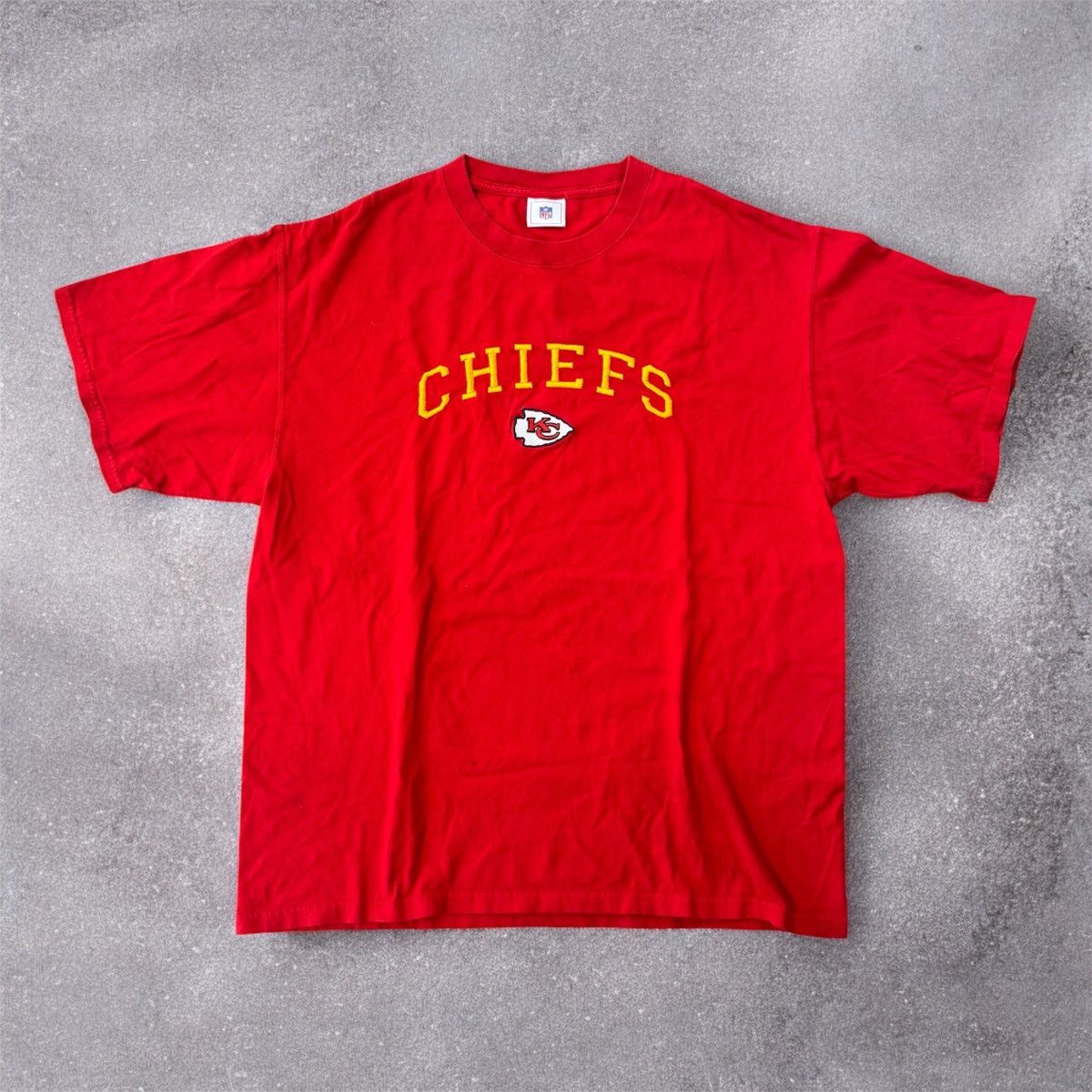 NFL × Vintage Vintage Kansas City Chiefs T shirt Size US XL / EU 56 / 4 - 1 Thumbnail