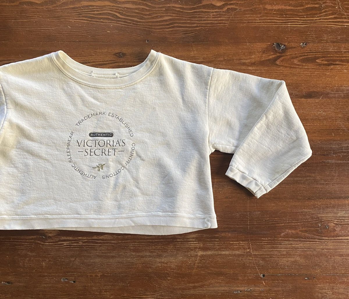 Victoria's Secret × Vintage Vintage 90’s Victoria’s Secret Cropped Crewneck Sweatshirt Size S / US 4 / IT 40 - 1 Thumbnail