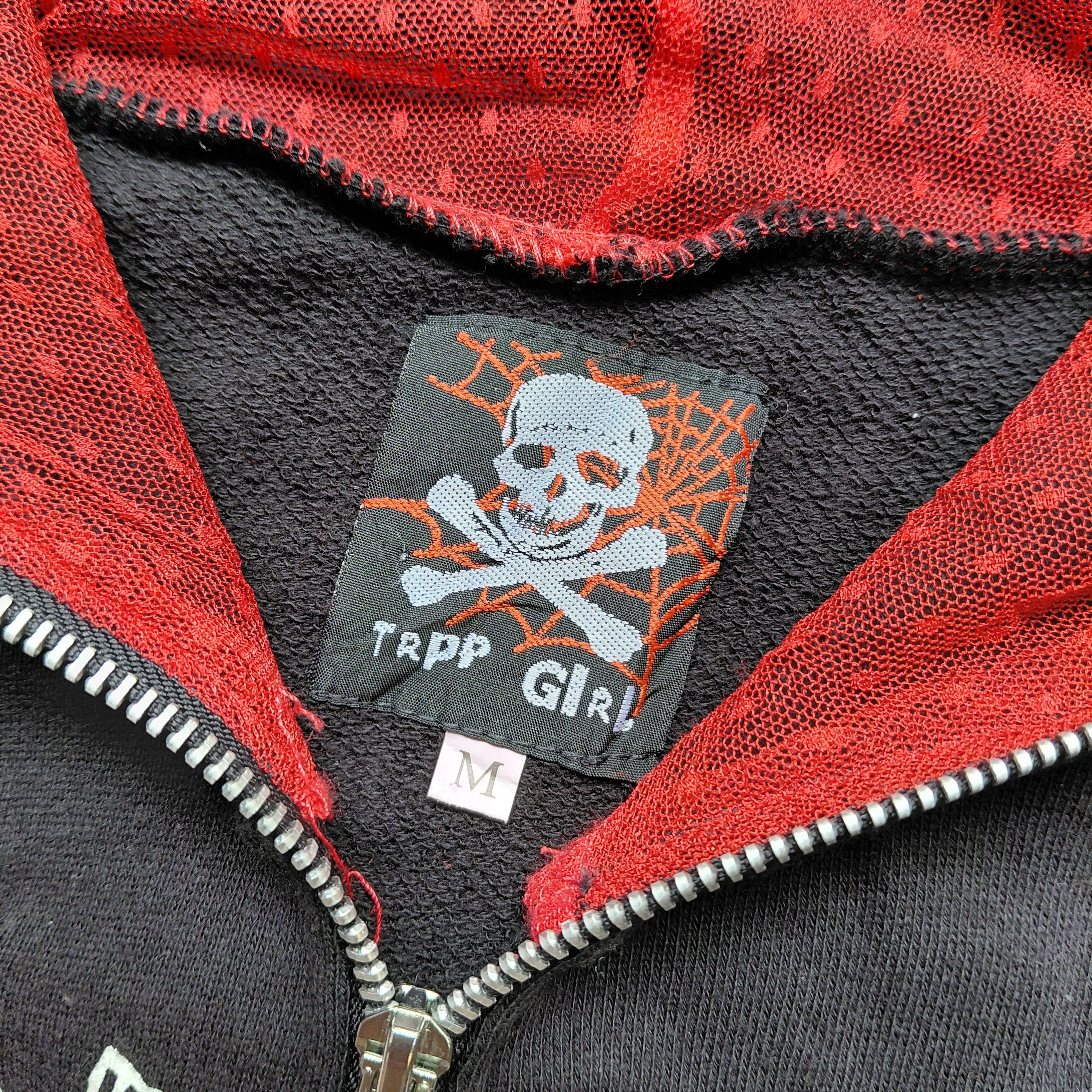 Japanese Brand Vintage Y2k TRPP GIRL Skull Style Punk Hoodie Size US M / EU 48-50 / 2 - 4 Thumbnail