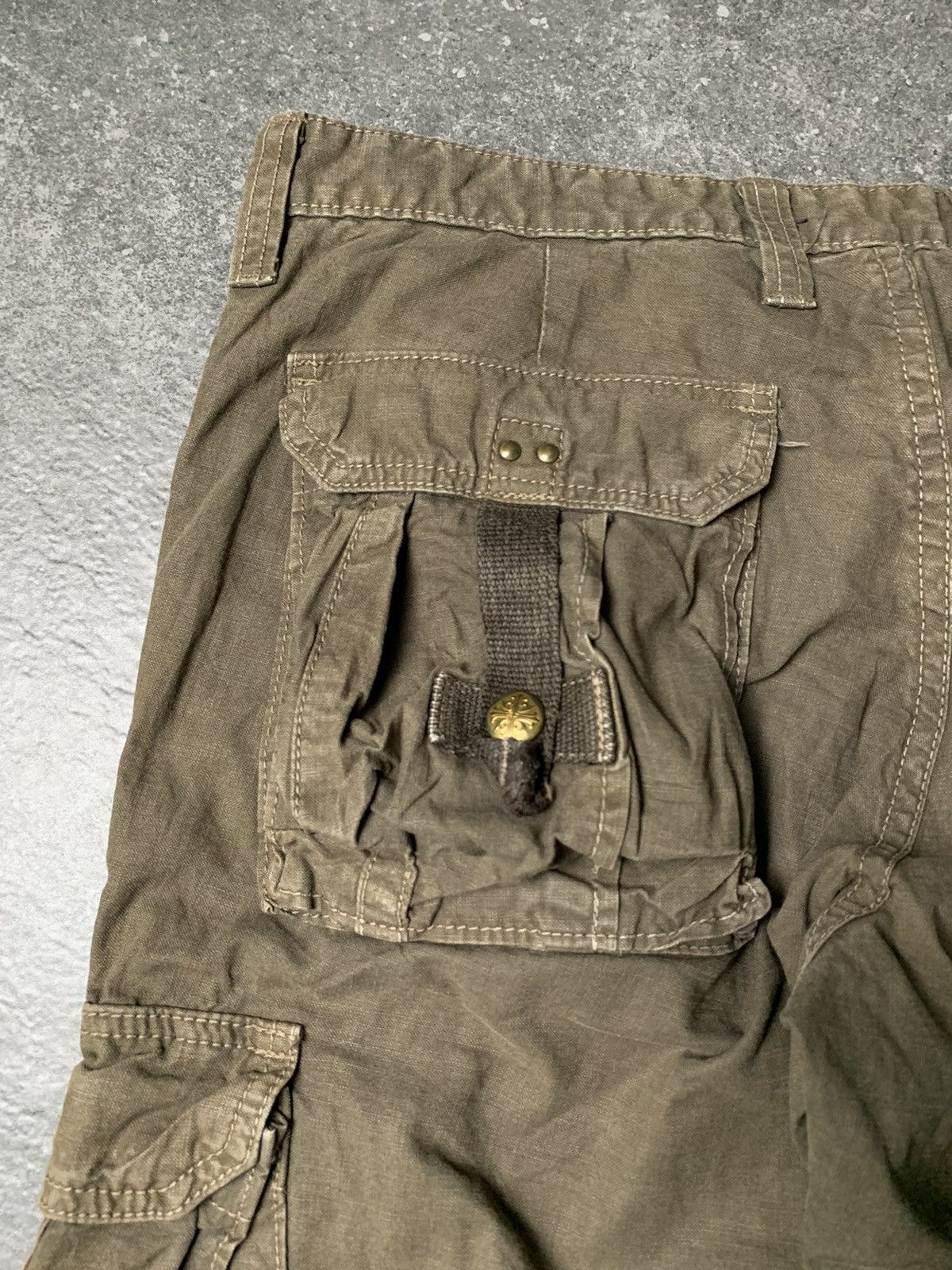 Japanese Brand 2000s Surplus Gas Mask 3D Pocket Flared Cargo Pants Size US 31 - 17 Thumbnail