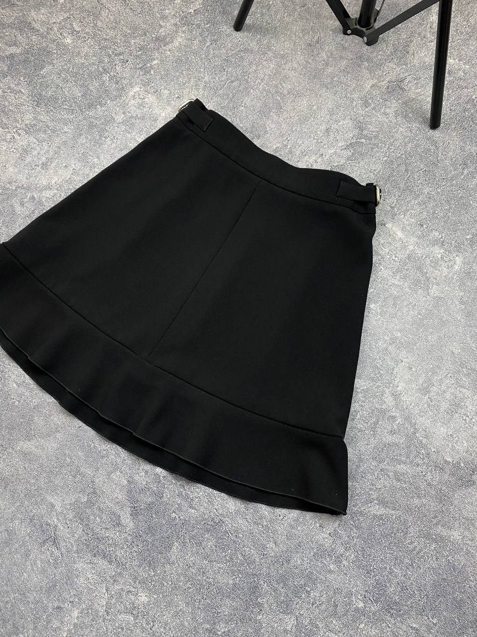 RED Valentino Beautiful Red Valentino crochet skirt Size 27" / US 4 / IT 40 - 4 Thumbnail