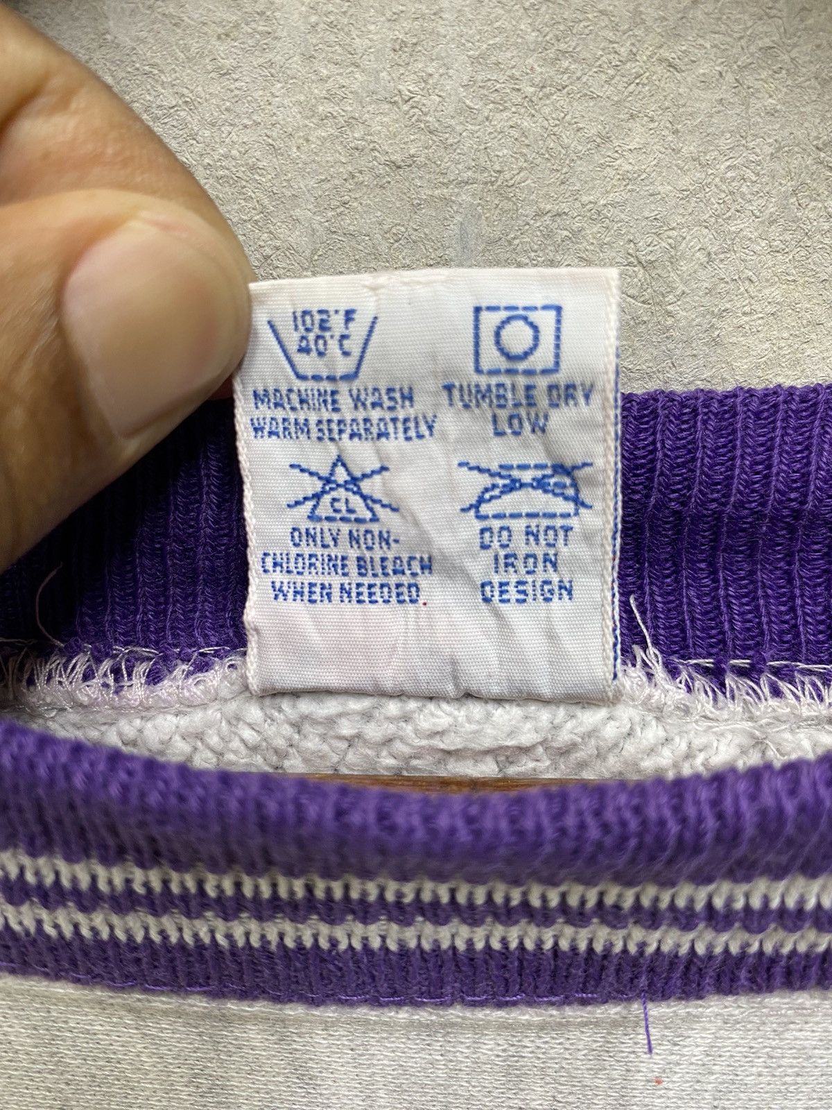 Champion Vintage Champion Reverse Weave Sweatshirt Made In USA Medium Size US M / EU 48-50 / 2 - 9 Thumbnail