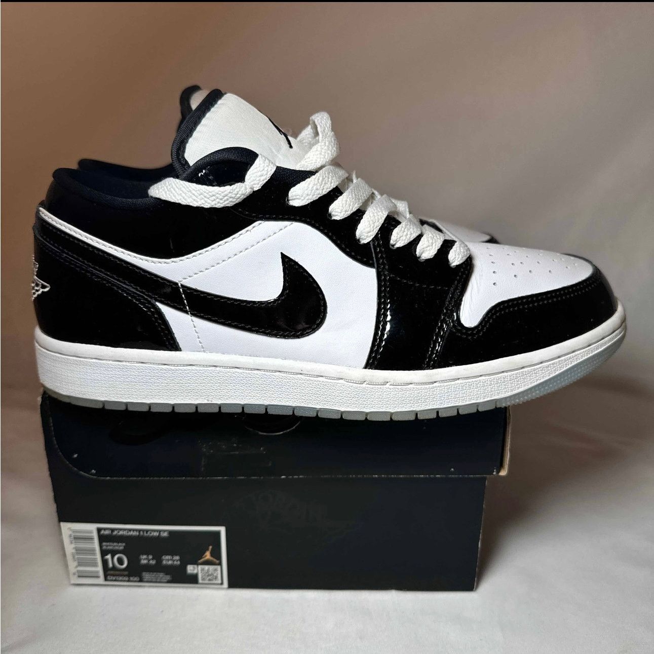 Jordan Brand × Nike Size 10 - Air Jordan 1 Low SE Concord Men's Shoes Ships Now Size US 10 / EU 43 - 1 Thumbnail