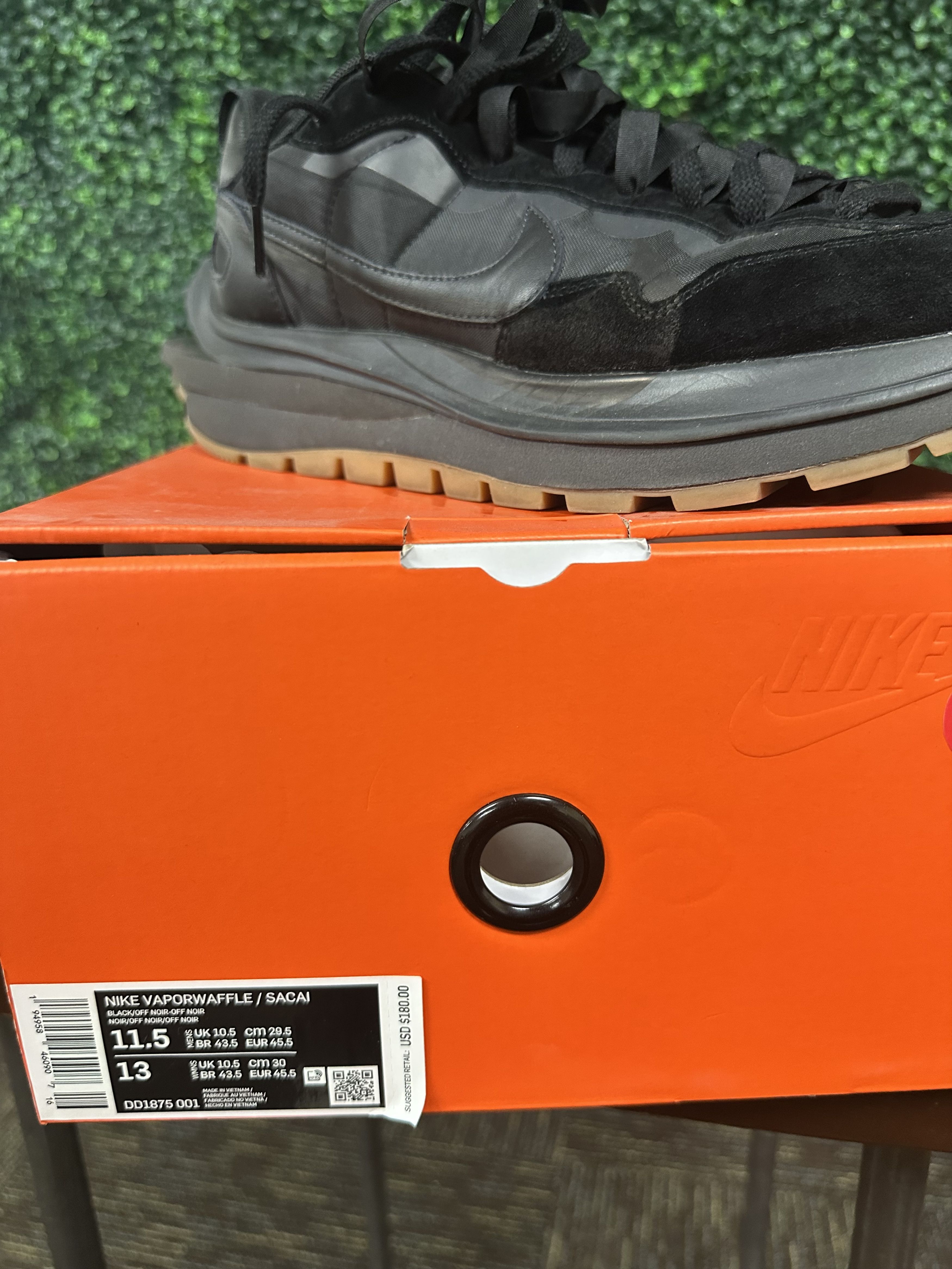 Nike × Sacai Nike x Sacai Vaporwaffle Size US 11.5 / EU 44-45 - 8 Thumbnail