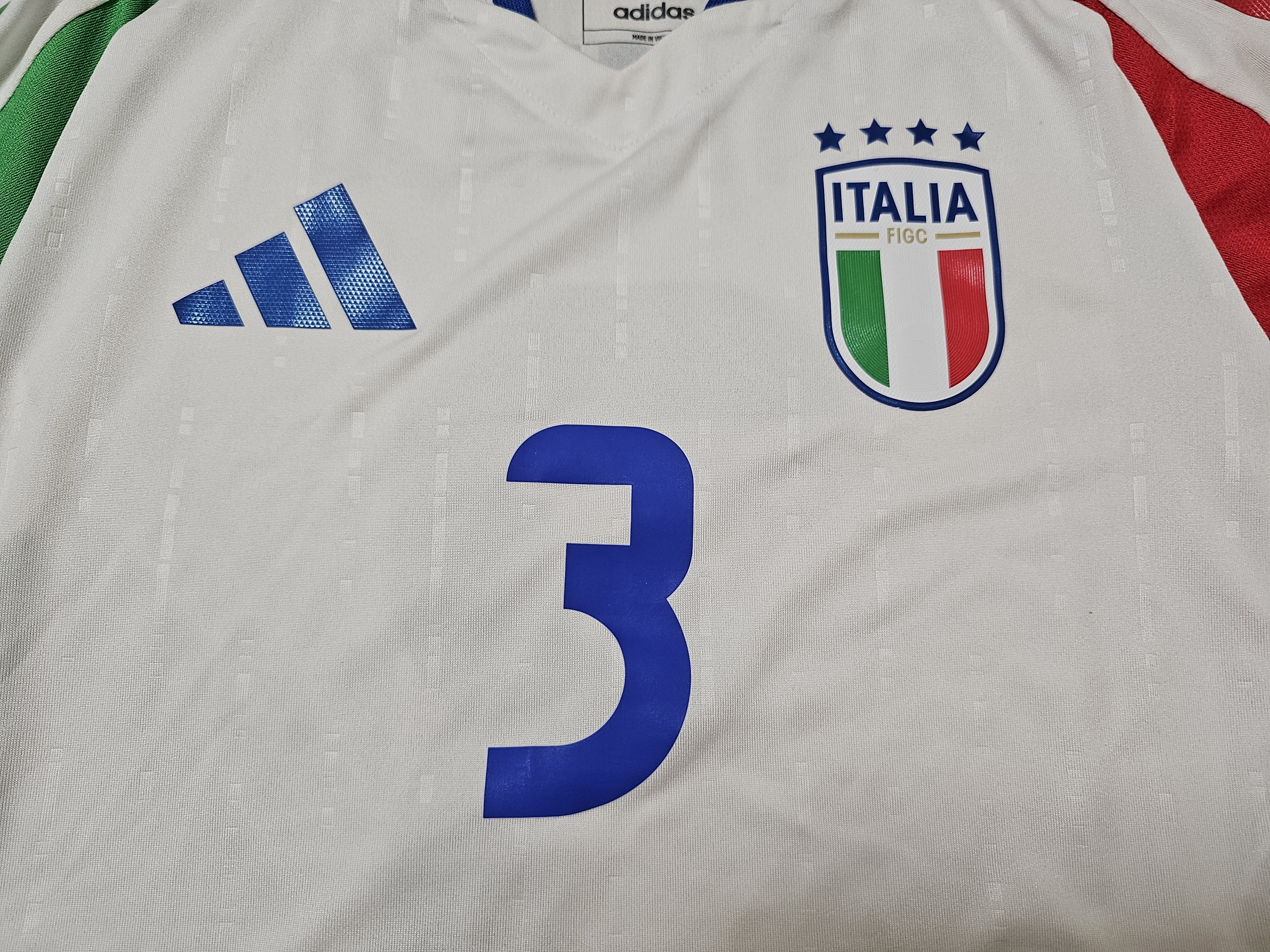 Adidas ITALY 2024 AWAY PLAYER VERSION FOOTBALL ITALIA SOCCER JERSEY Size US S / EU 44-46 / 1 - 3 Thumbnail
