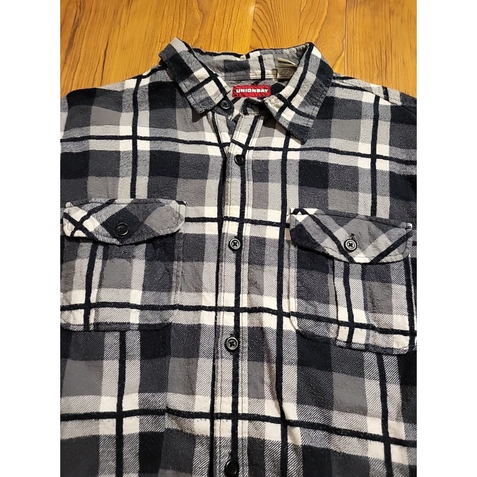 Vintage UNIONBAY Shirt XL Men 46" Chest Plaid Flannel Gray Black White Button-Up Long Sleeve Outdoor Pockets Easy Care Size US XL / EU 56 / 4 - 3 Thumbnail