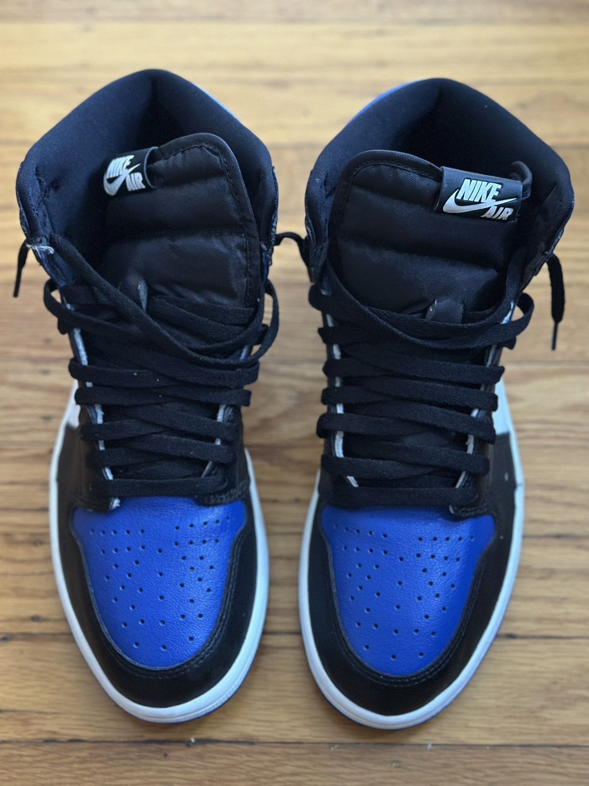Nike Air Jordan 1 Retro High OG Size US 10 / EU 43 - 2 Thumbnail