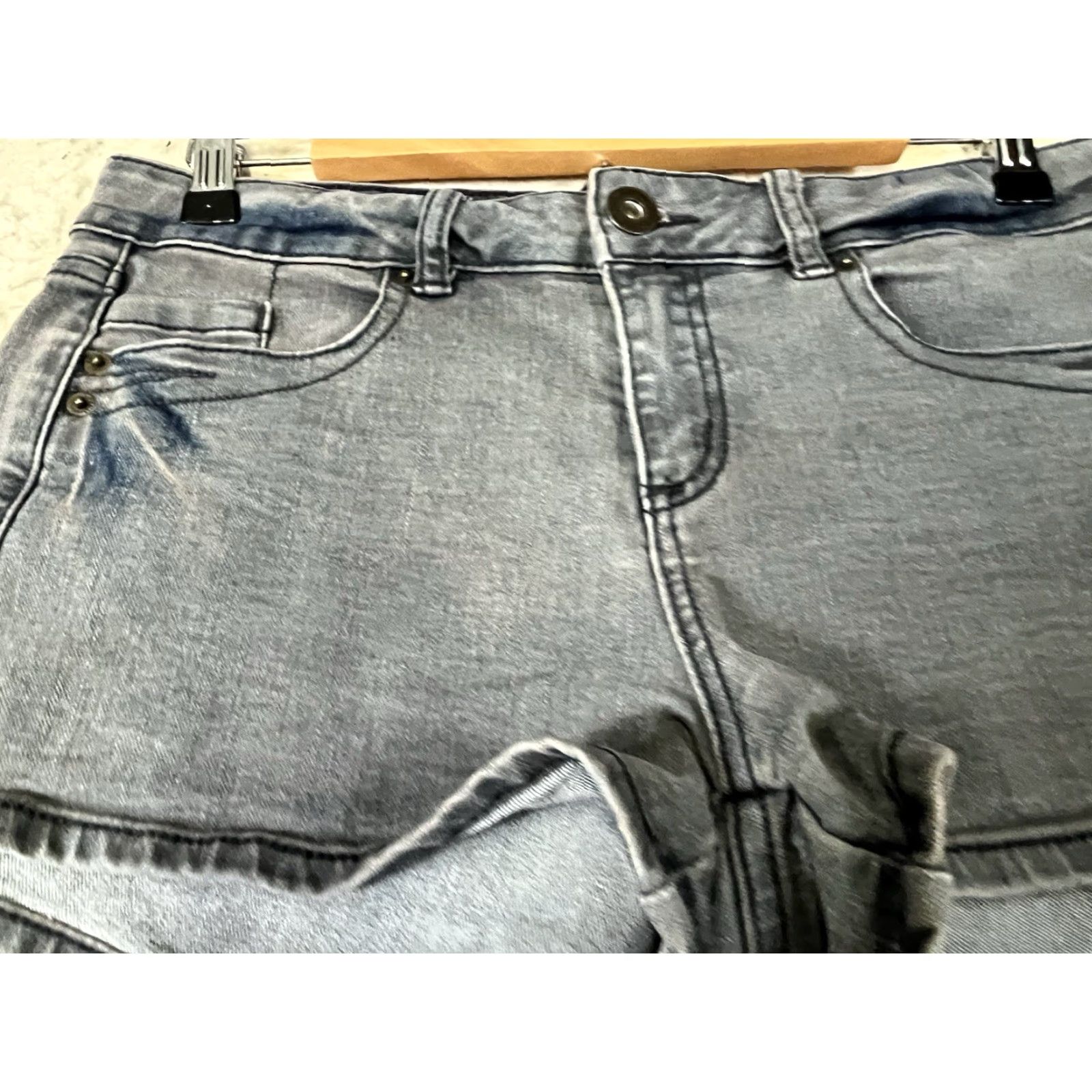 O'Neill O'Neill Women's Boyfriend Short Gray Denim Size 9 Casual Beach 5-Pocket Regular Adjustable Front Button Zip Knit? Size 30" / US 8 / IT 44 - 6 Thumbnail