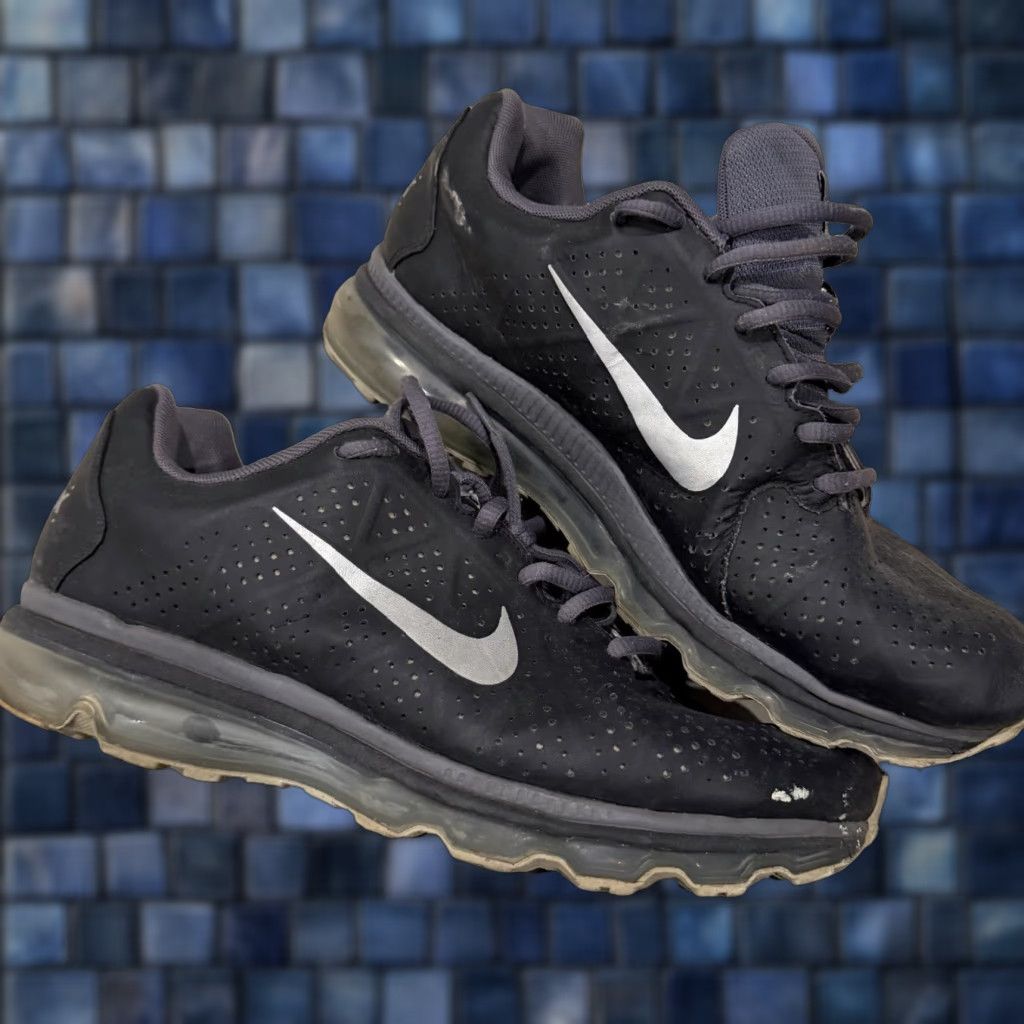Nike Nike Air Max 2011 Mens Size 9.5 Black/Grey 456325-002 Distressed Sneakers Size US 10 / EU 43 - 1 Thumbnail