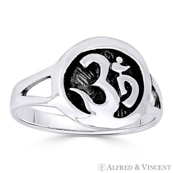 Other Om Symbol Hindu / Buddhist Charm Right-Hand Ring Size ONE SIZE - 1 Preview