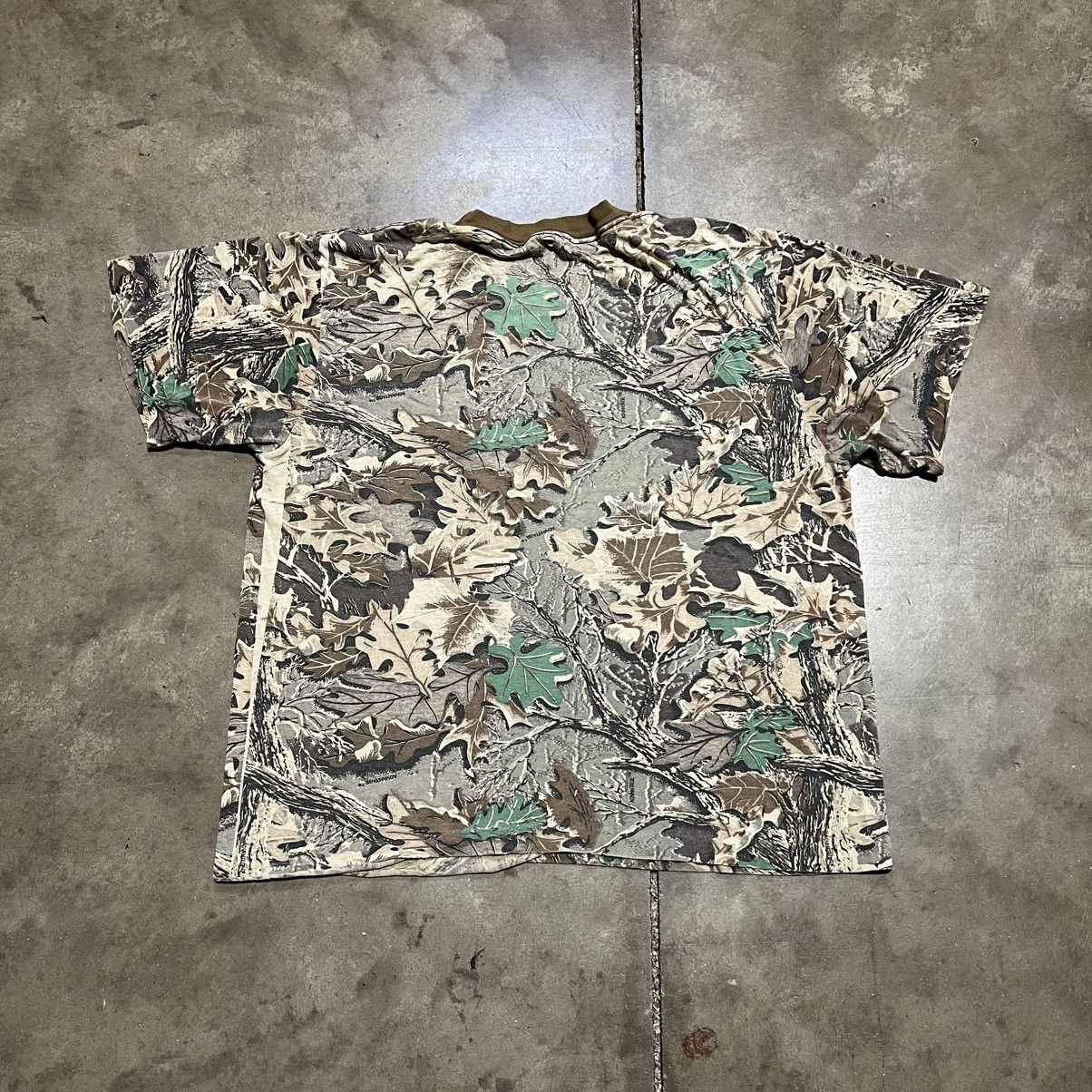 Realtree Vintage 80s Camo T shirt Ringer Pocket Tee Boxy RealTree Size US L / EU 52-54 / 3 - 8 Thumbnail