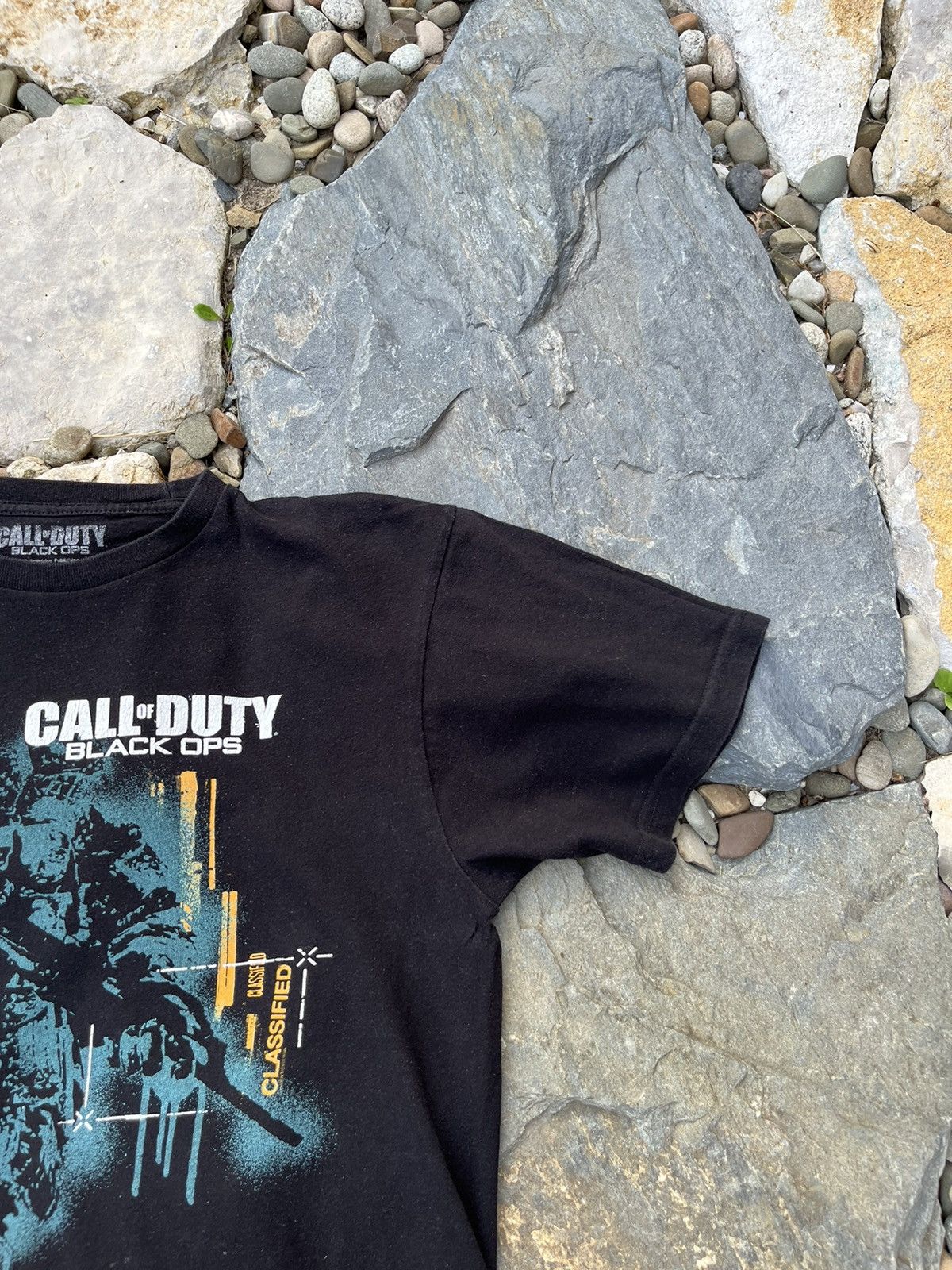 Vintage Vintage Call of Duty Black Ops 2010 tee Activision game COD Size US M / EU 48-50 / 2 - 2 Thumbnail